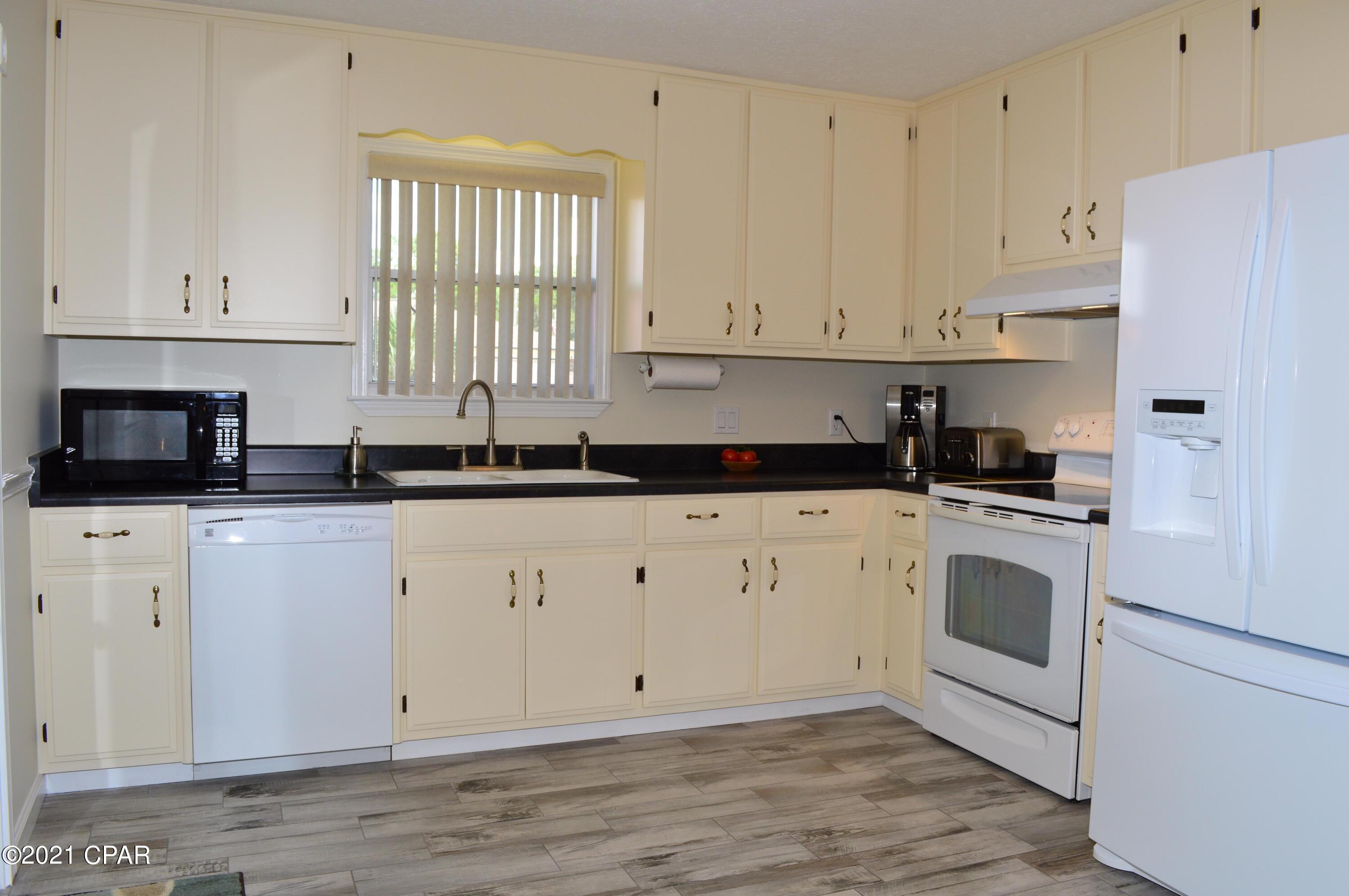 Hutchison's 2nd To Bahama Bch - Residential