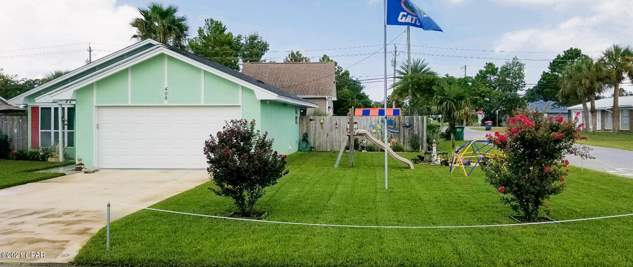 Hutchison's 2nd To Bahama Bch - Residential