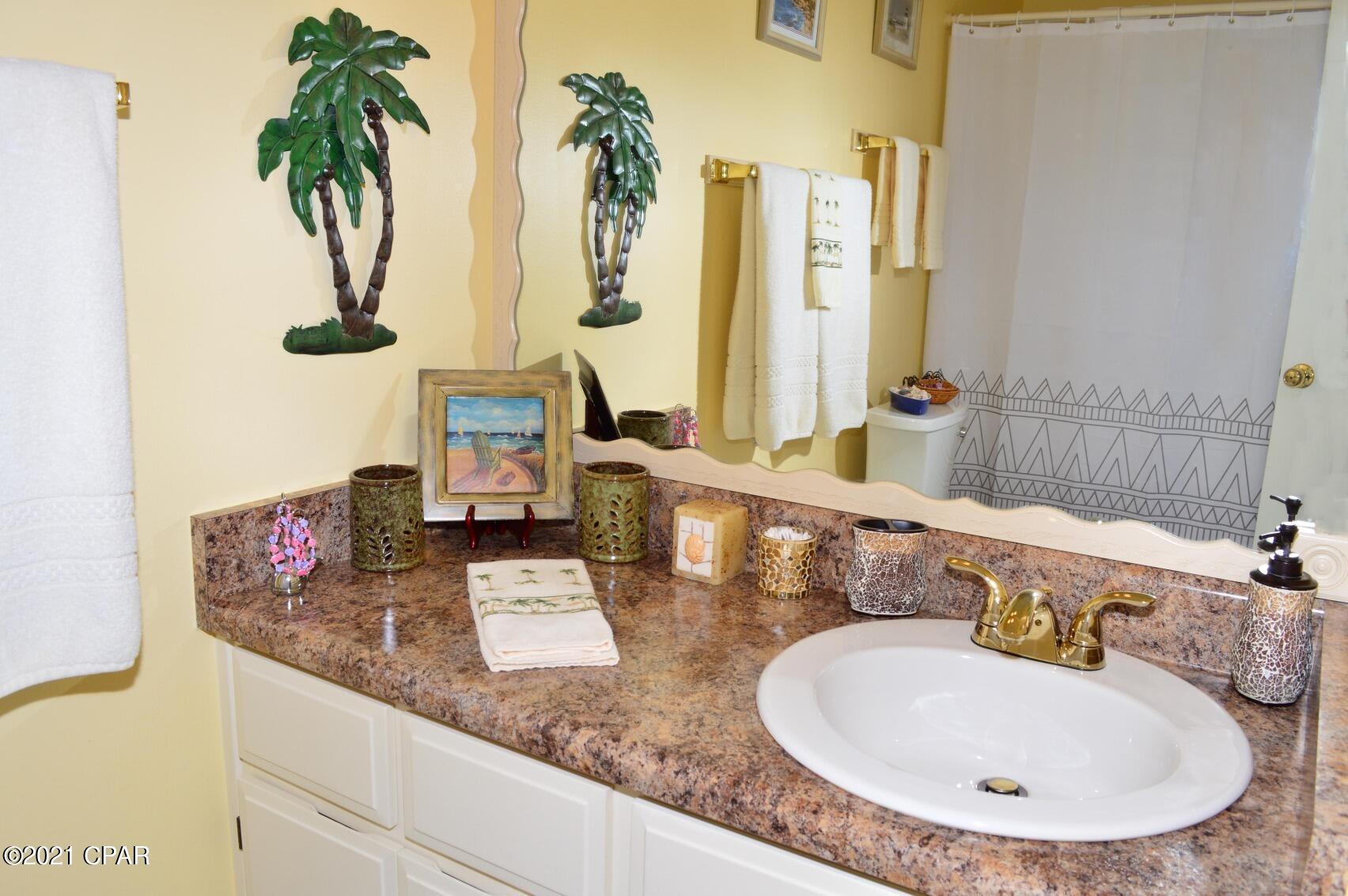 Hutchison's 2nd To Bahama Bch - Residential