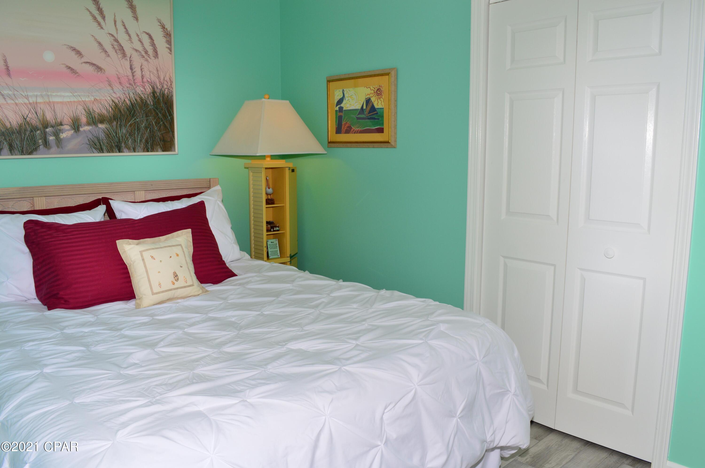 Hutchison's 2nd To Bahama Bch - Residential