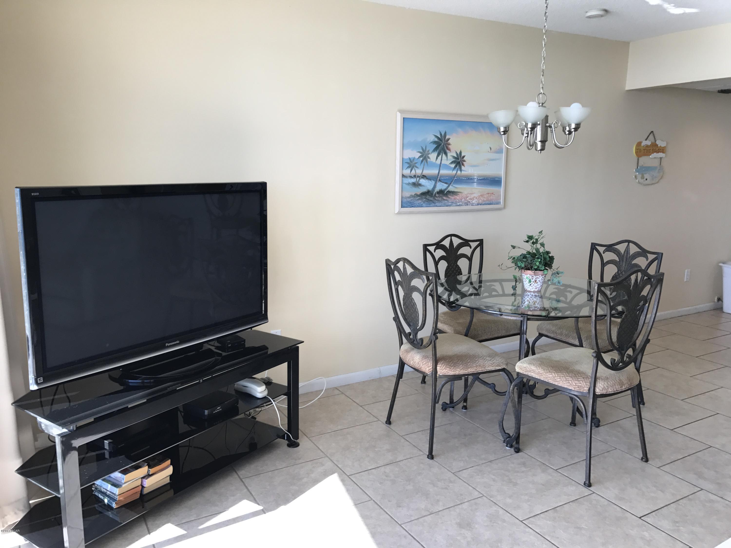 Long Beach Towers III - Residential