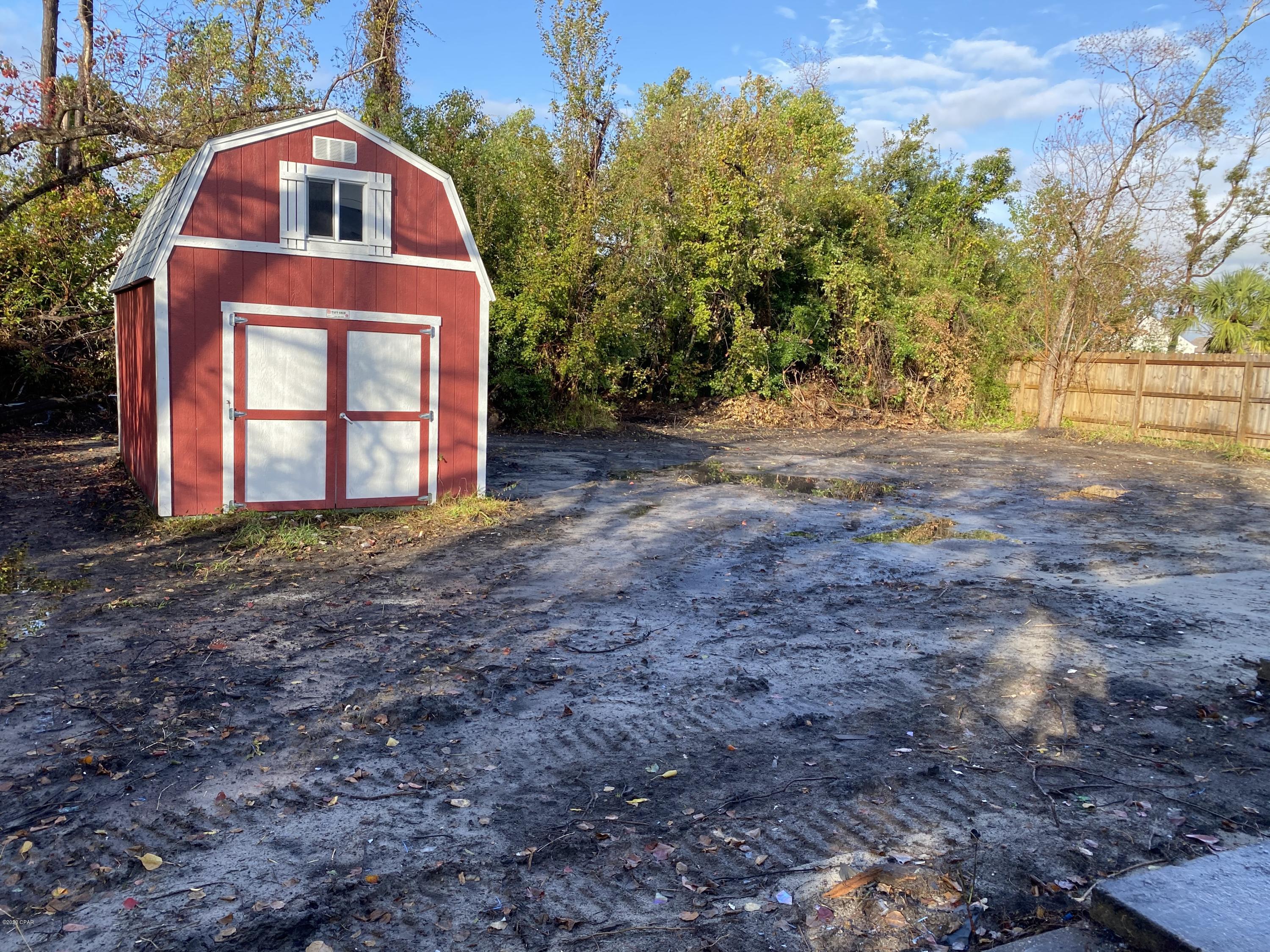 Pine Woods Add. - Residential