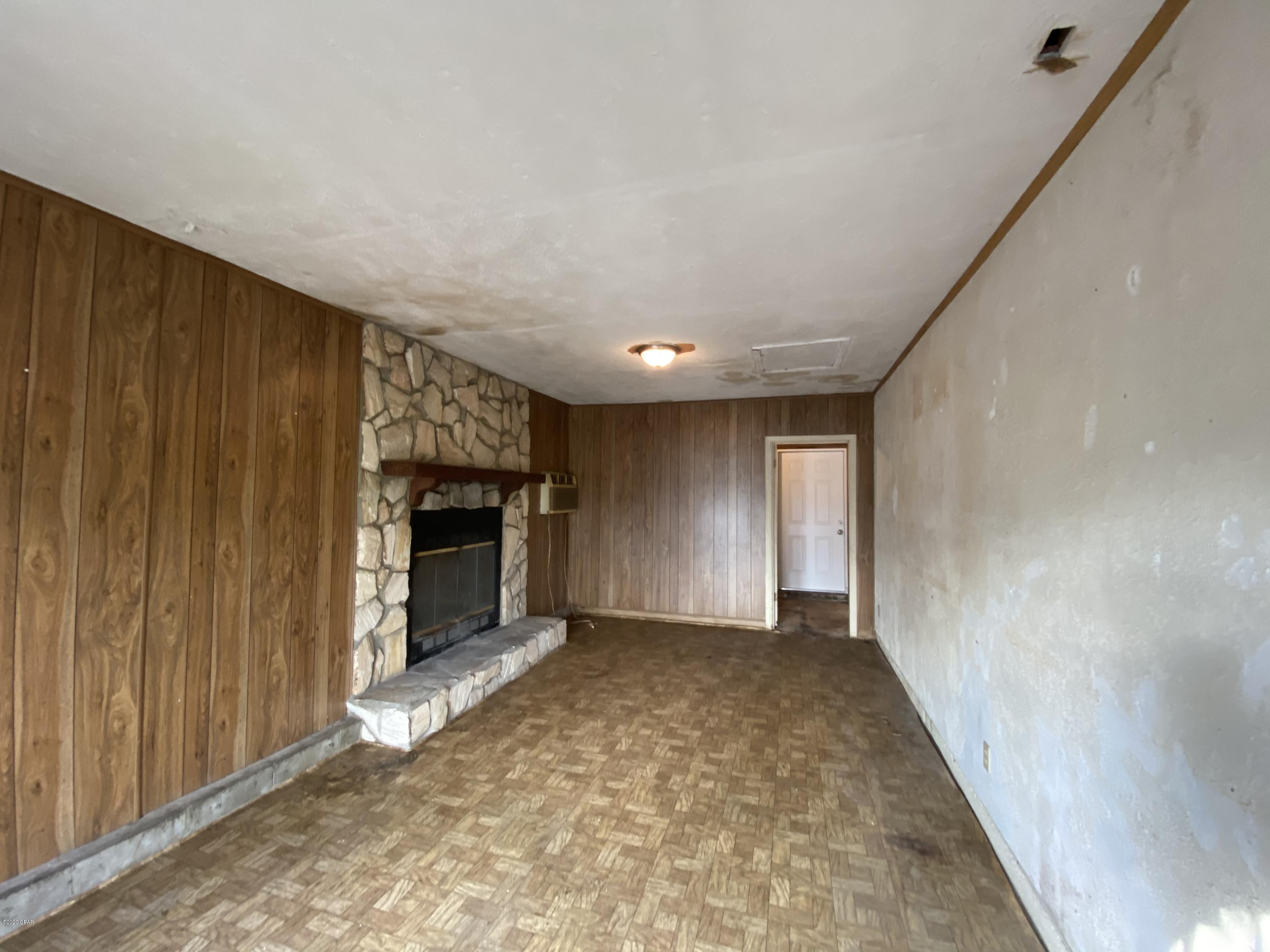 Pine Woods Add. - Residential