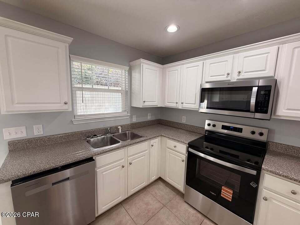 [No Recorded Subdiv] - Residential Lease