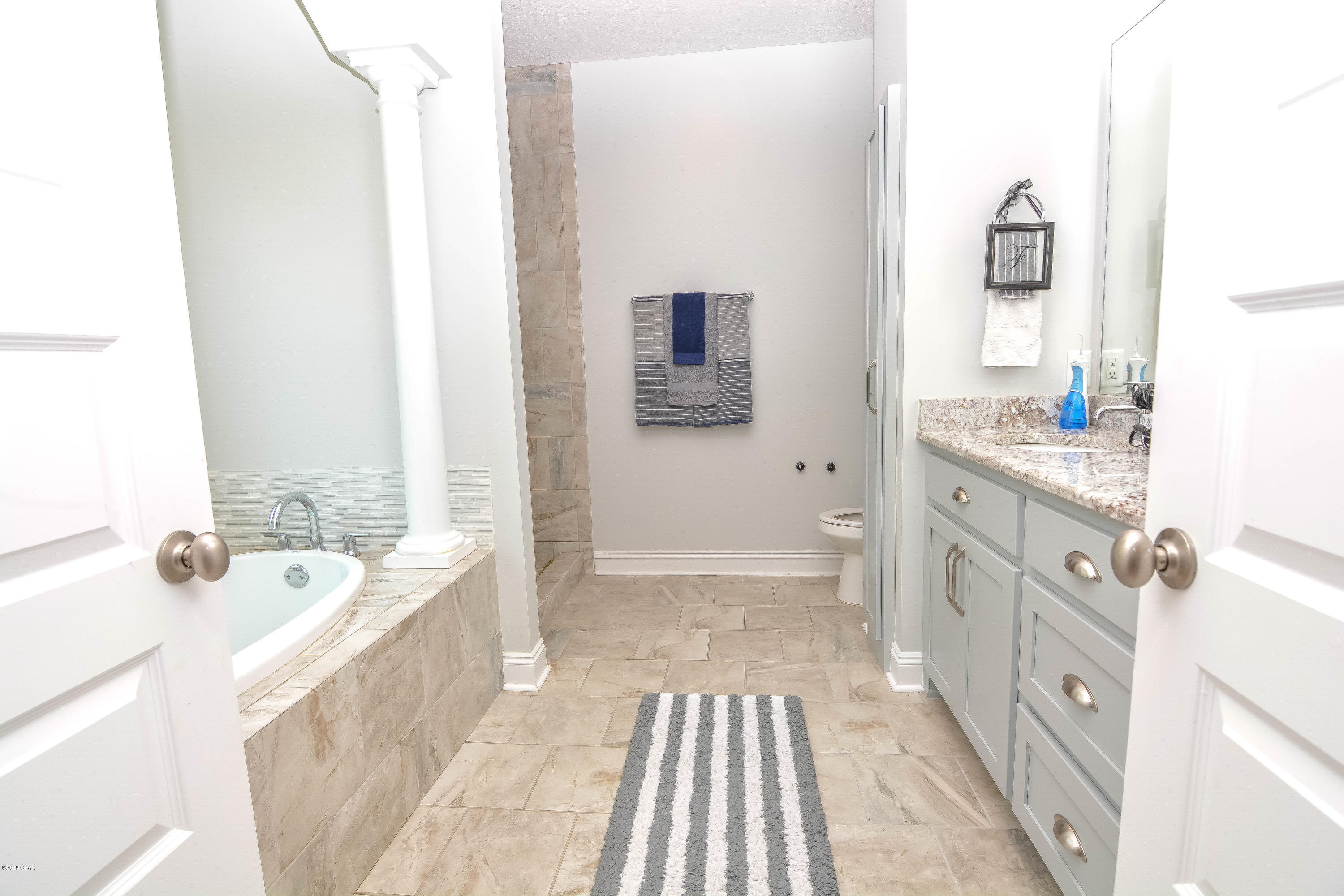 Turtle Cove At Lake Powell - Residential