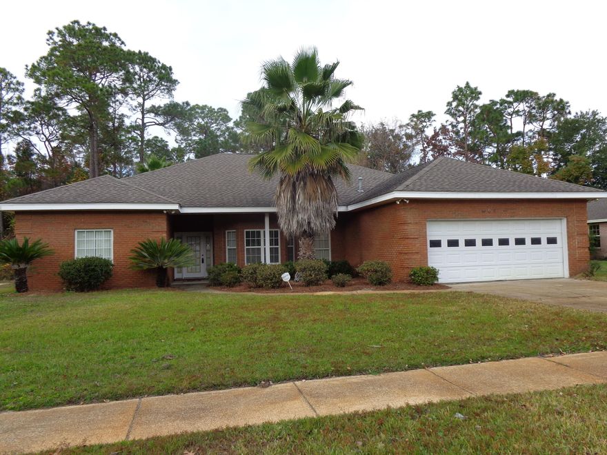 Lovely 4 BR 3 BA home in The Woods Phase 2 and 3.  Open kitchen and family room with breakfast area.  Formal living and dining.  Family room features a gas fireplace.  Kitchen has a nice breakfast bar as well as a separate breakfast area.  Make your appointment today to see this spacious home.  Master bath features a spa tub and separate shower.  All measurements are approximate. Please verify if important.