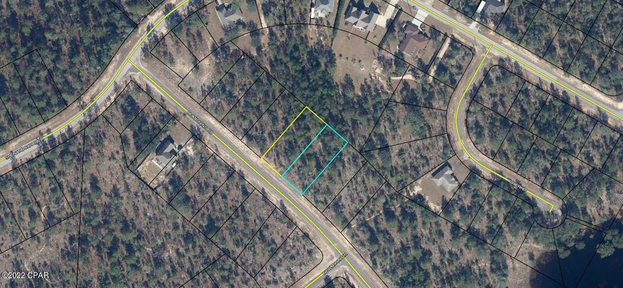 Two large adjoining building lots in a very good location of Sunny Hills. Convenient access to HWY 77 which is in the process of being 4 laned. Sunny Hills is located approximately 25 miles north of Panama City and 18 miles south of Chipley. This community offers a popular and affordable 118 hole public golf course and many fine fishing lakes. With the growth moving north out of Panama City, this community is poised and ready for the new growth. Great opportunity for a builder or just an investment in the future of the Florida Panhandle.