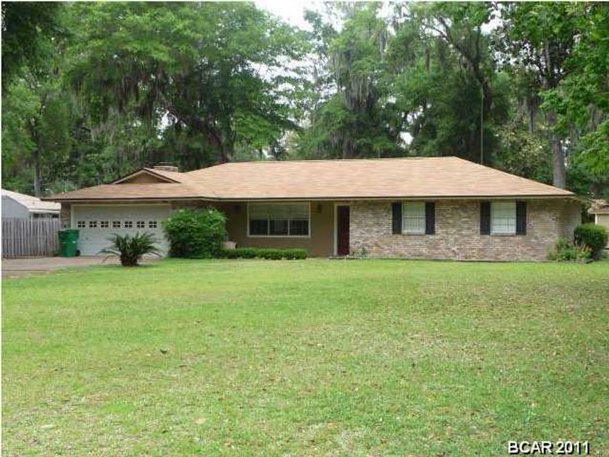 Nice roomy 3 bedroom 2 bath brick home. Large Florida room,  Eat in kitchen with breakfast bar, Fireplace, two car garage, separate storage building, fenced in back yard. A great family home.  A small dog allowed with $250.00 non-refundable pet fee.