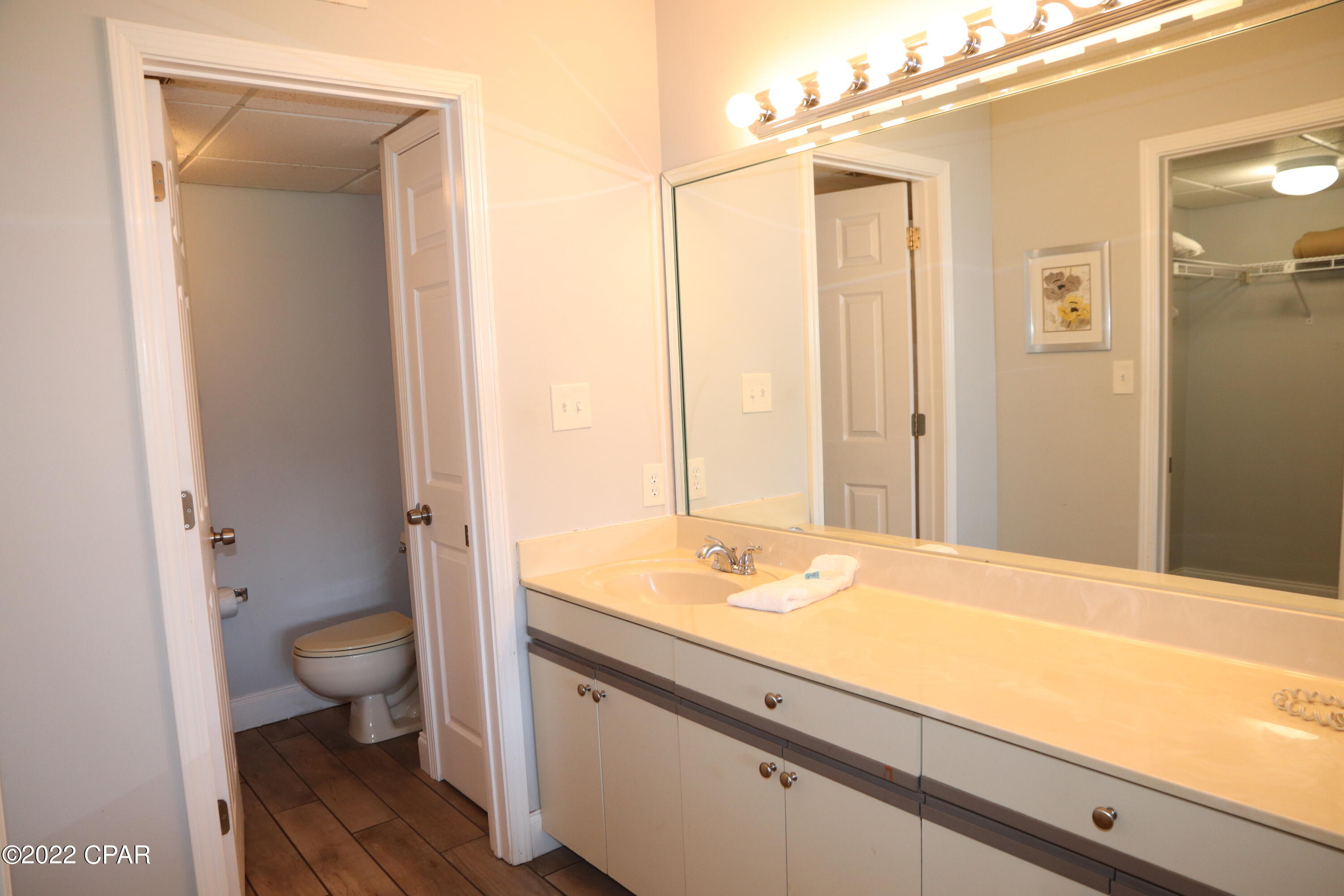 River Oaks Tennis Villas - Residential