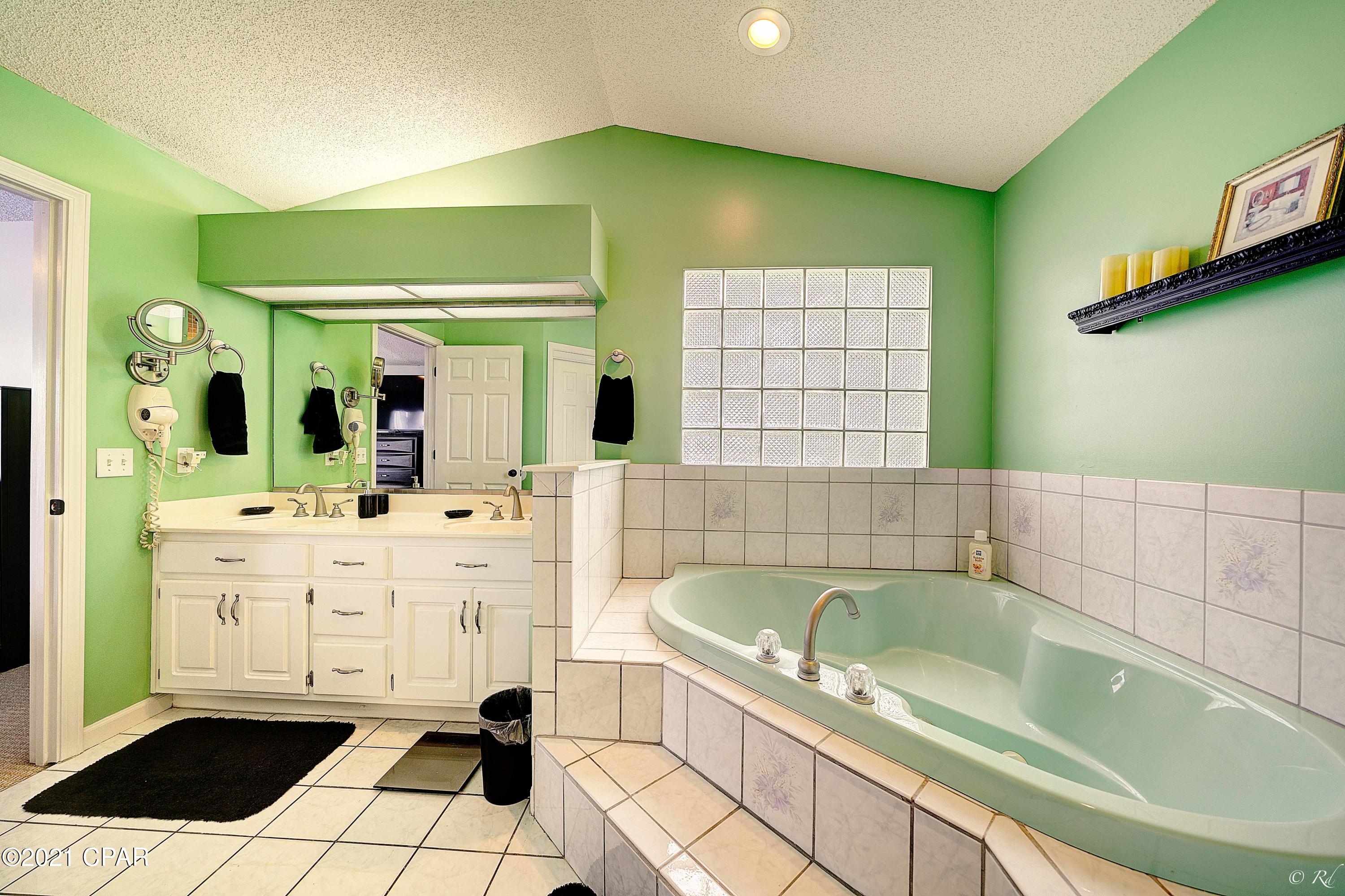 Biltmore Beach 1st Add - Residential