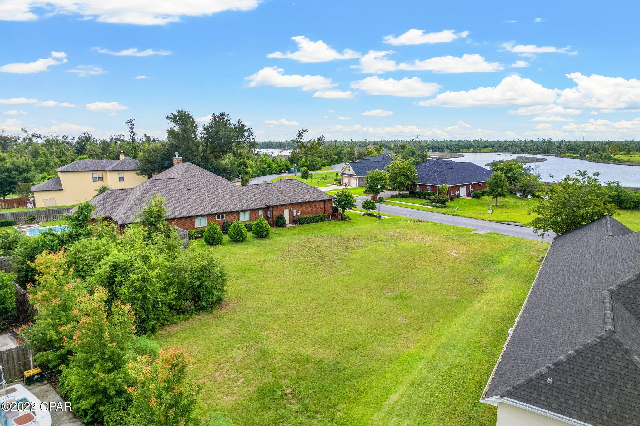 The Meadows & The Pointe - Land