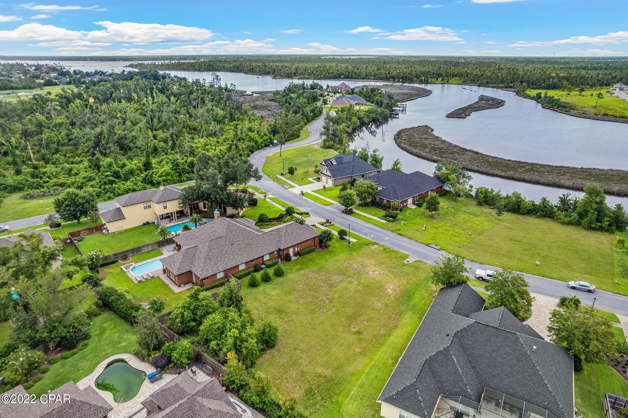 The Meadows & The Pointe - Land