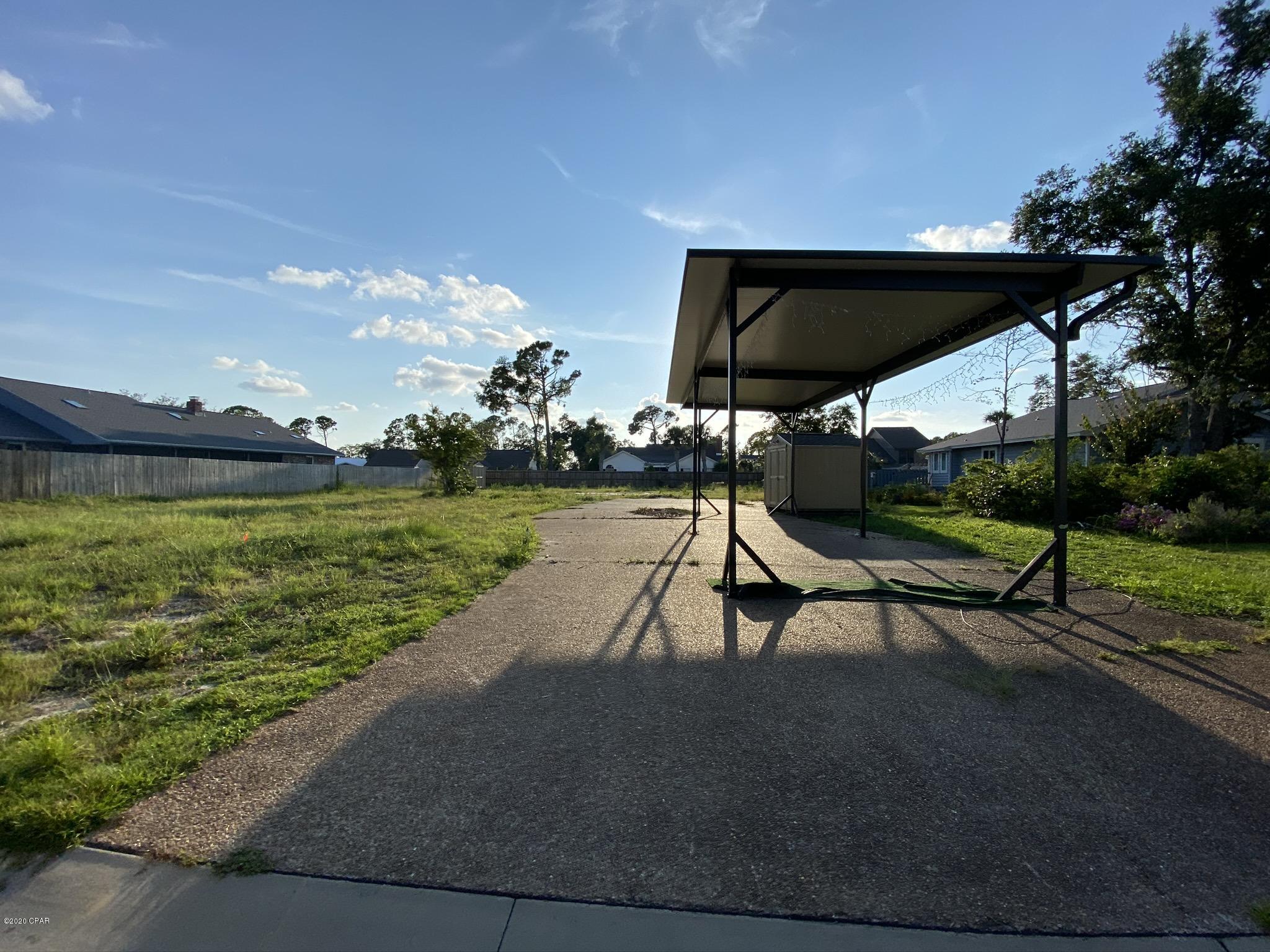 Kings Point - Land
