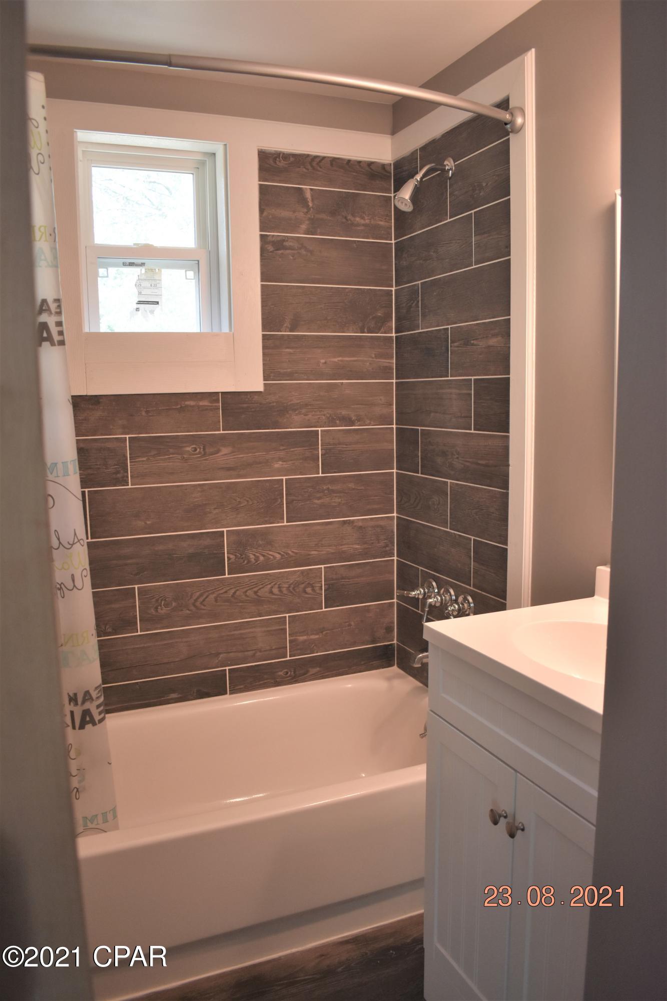 Sunny Hills Unit 4 - Residential