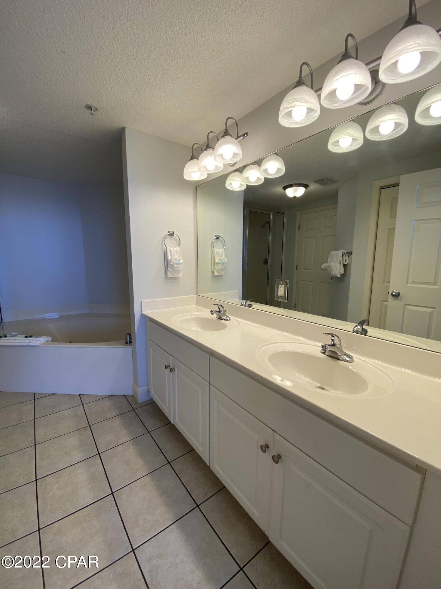 Majestic Beach Tower I - Residential