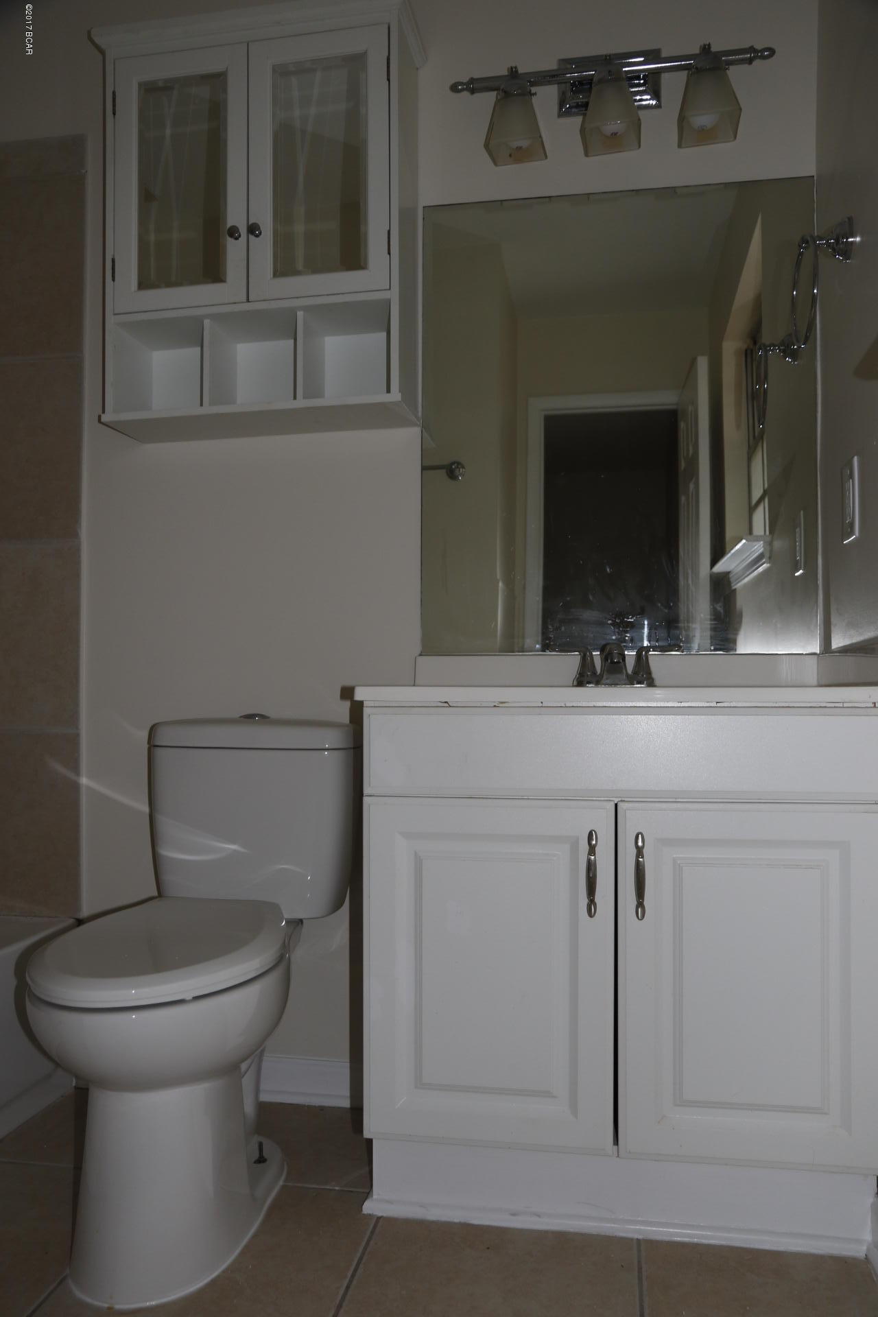 Diamond Head-Lakeside - Residential Lease