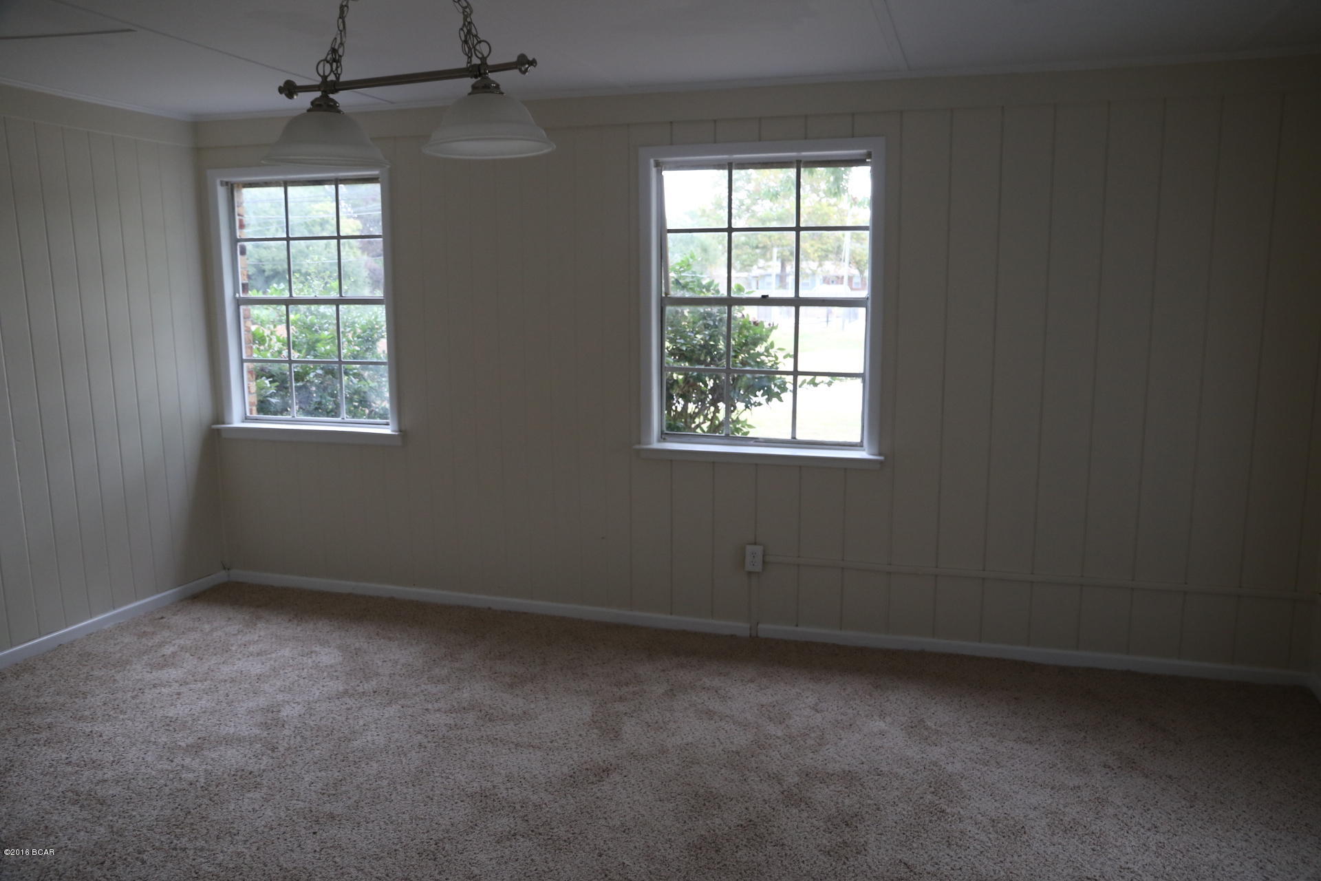 Diamond Head-Lakeside - Residential Lease