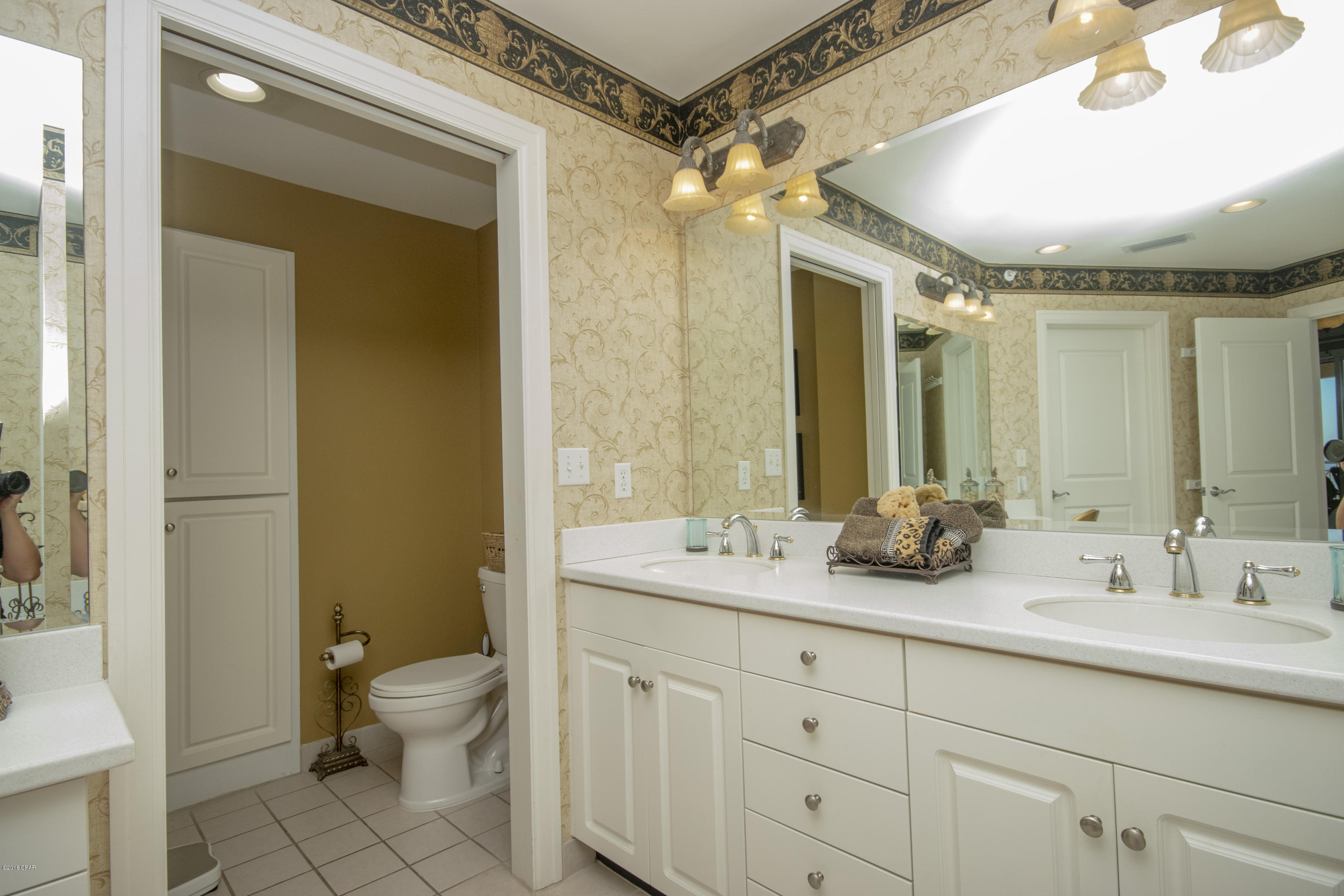 En Soleil Condo - Residential