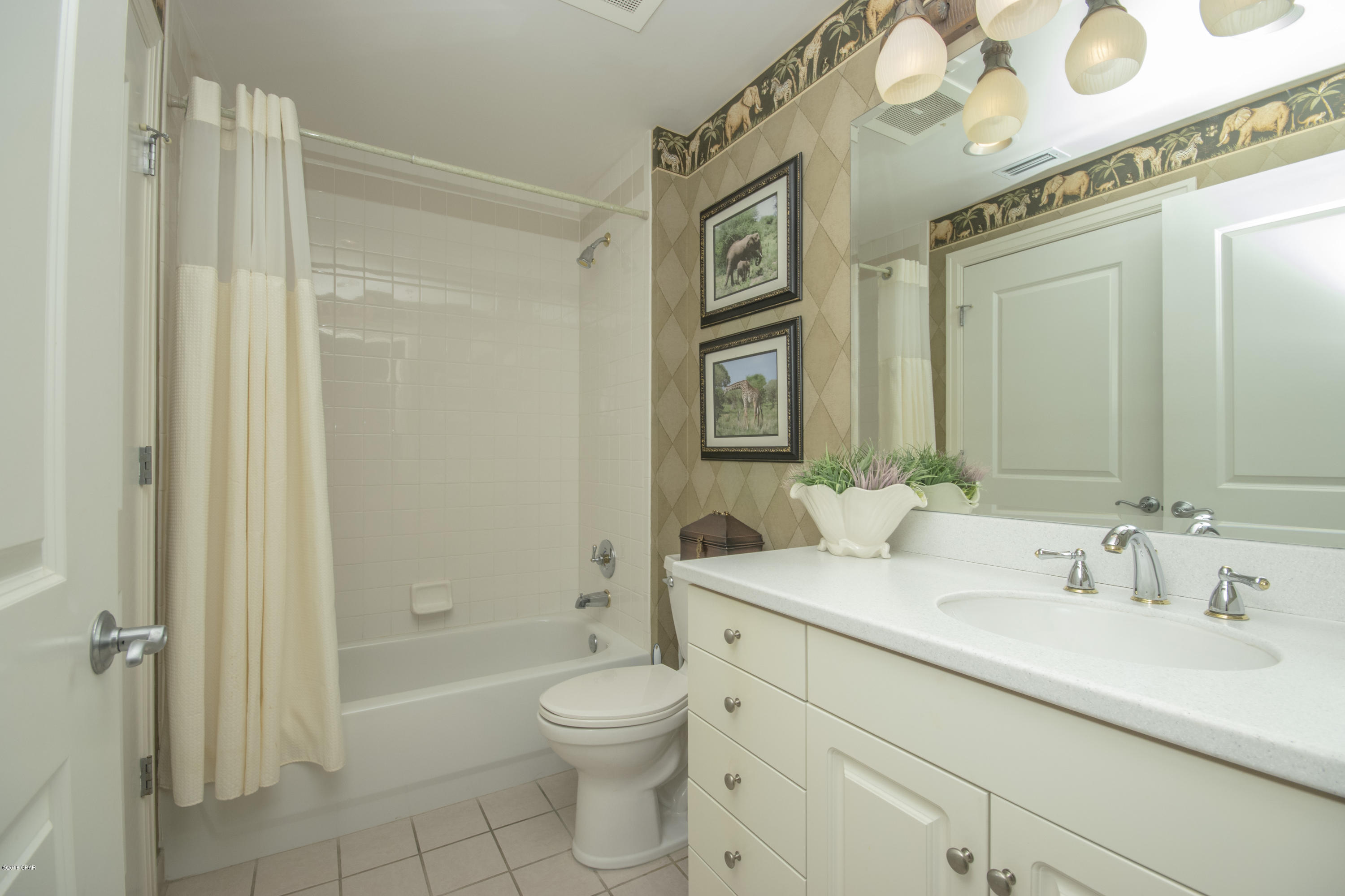 En Soleil Condo - Residential