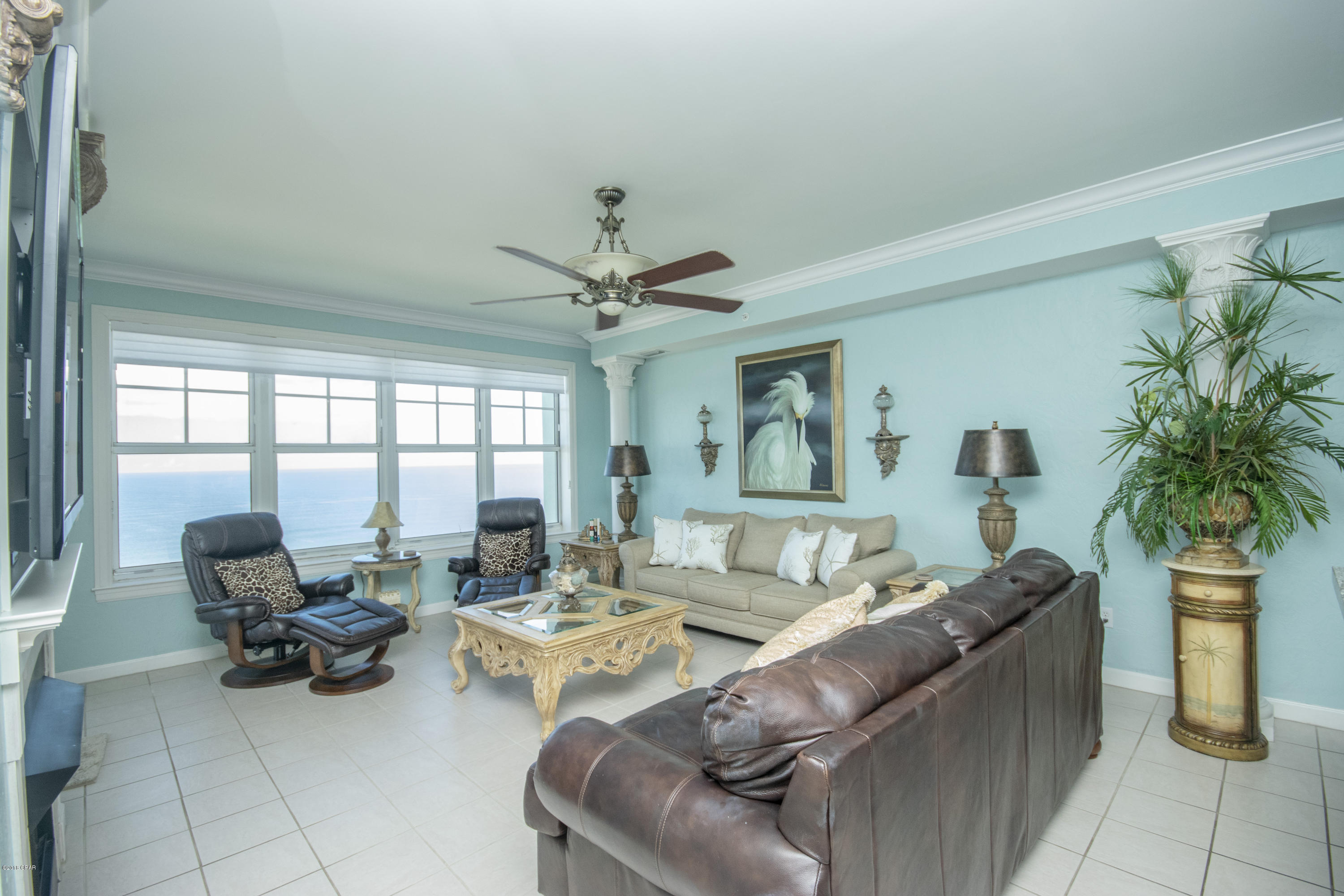 En Soleil Condo - Residential