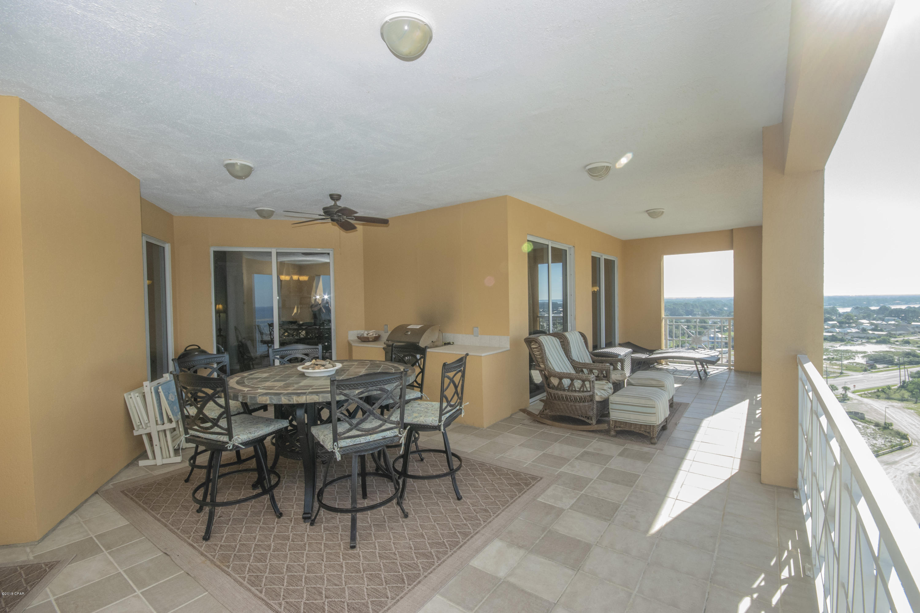 En Soleil Condo - Residential