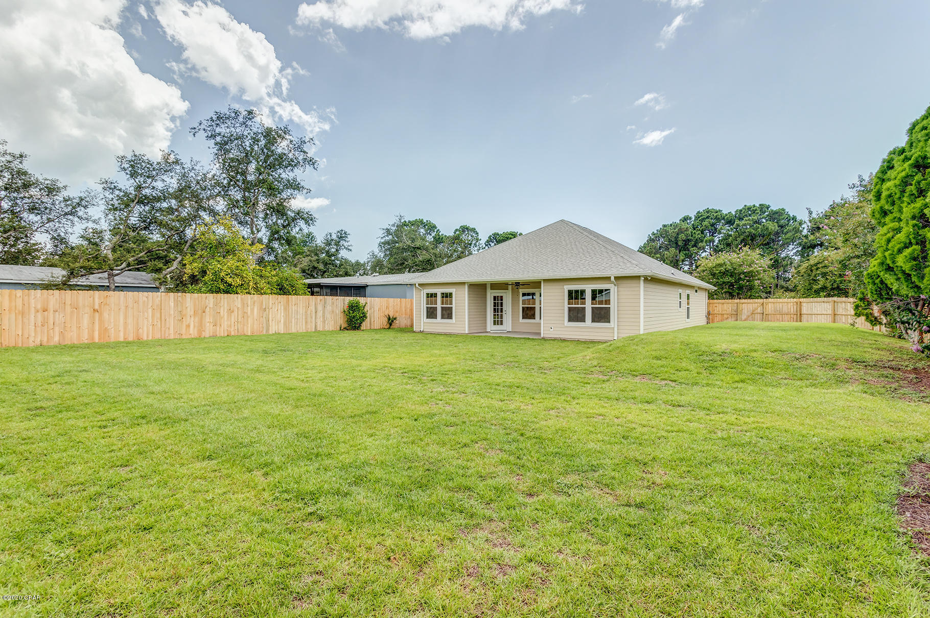 North Lagoon Oaks 7th Add - Residential