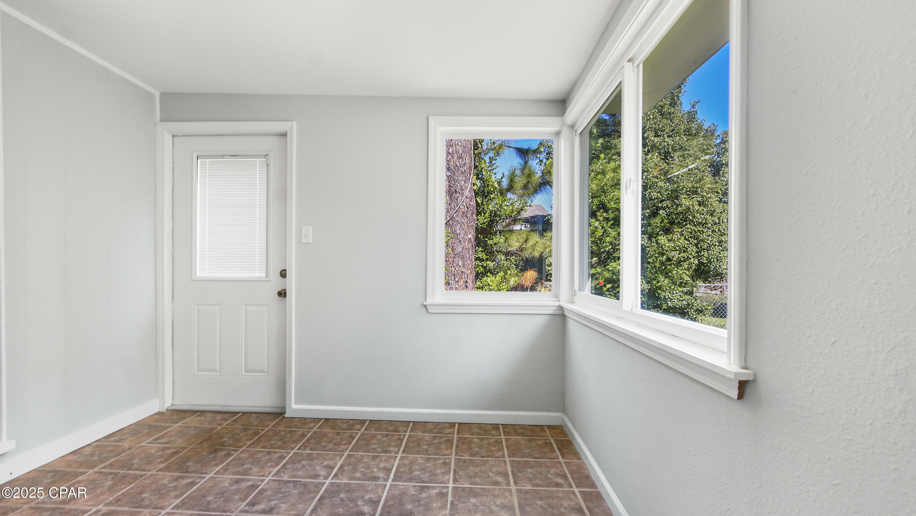 Cove Terrace 3rd Add - Residential