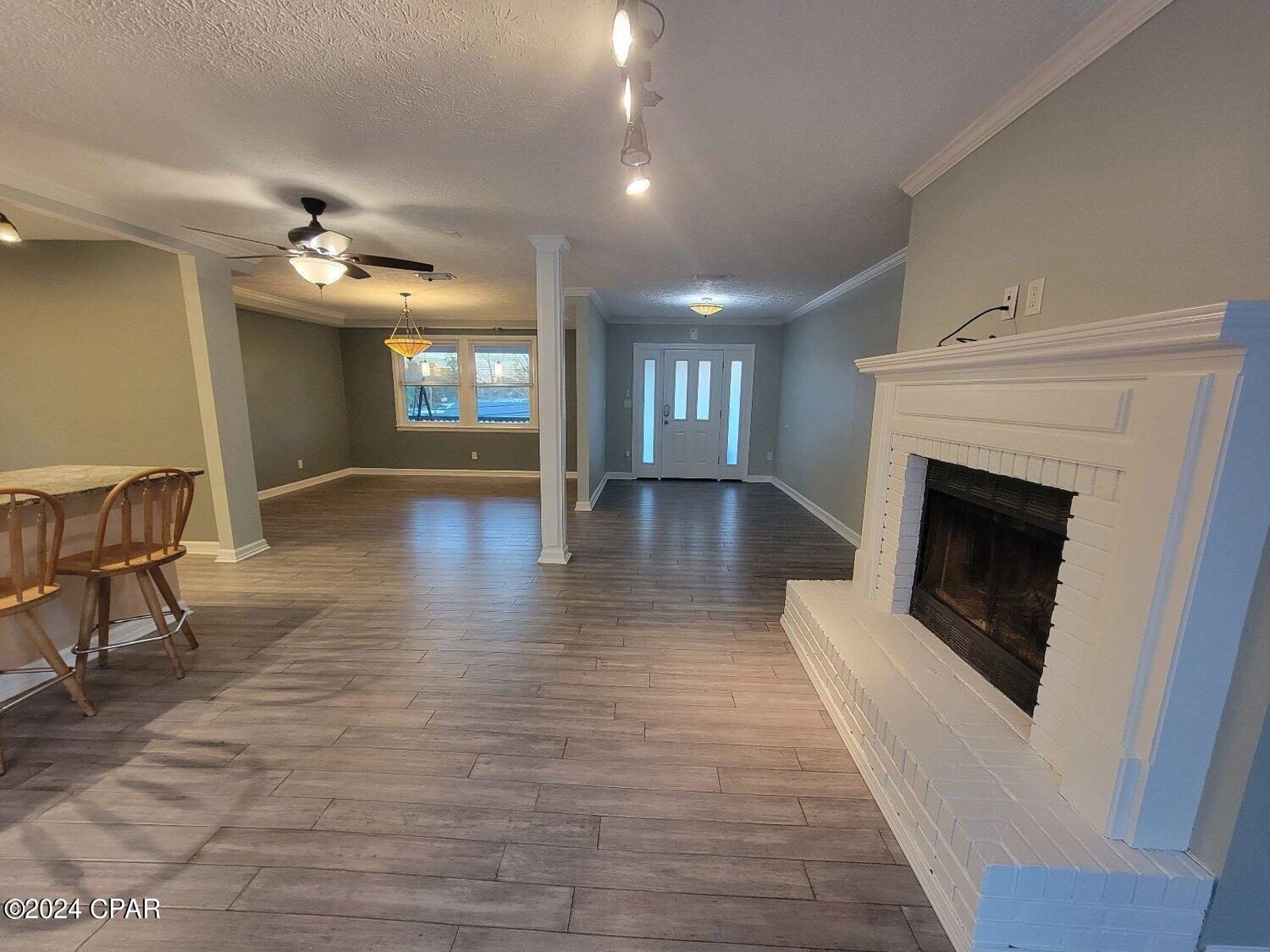 Cove Terrace 3rd Add - Residential Lease