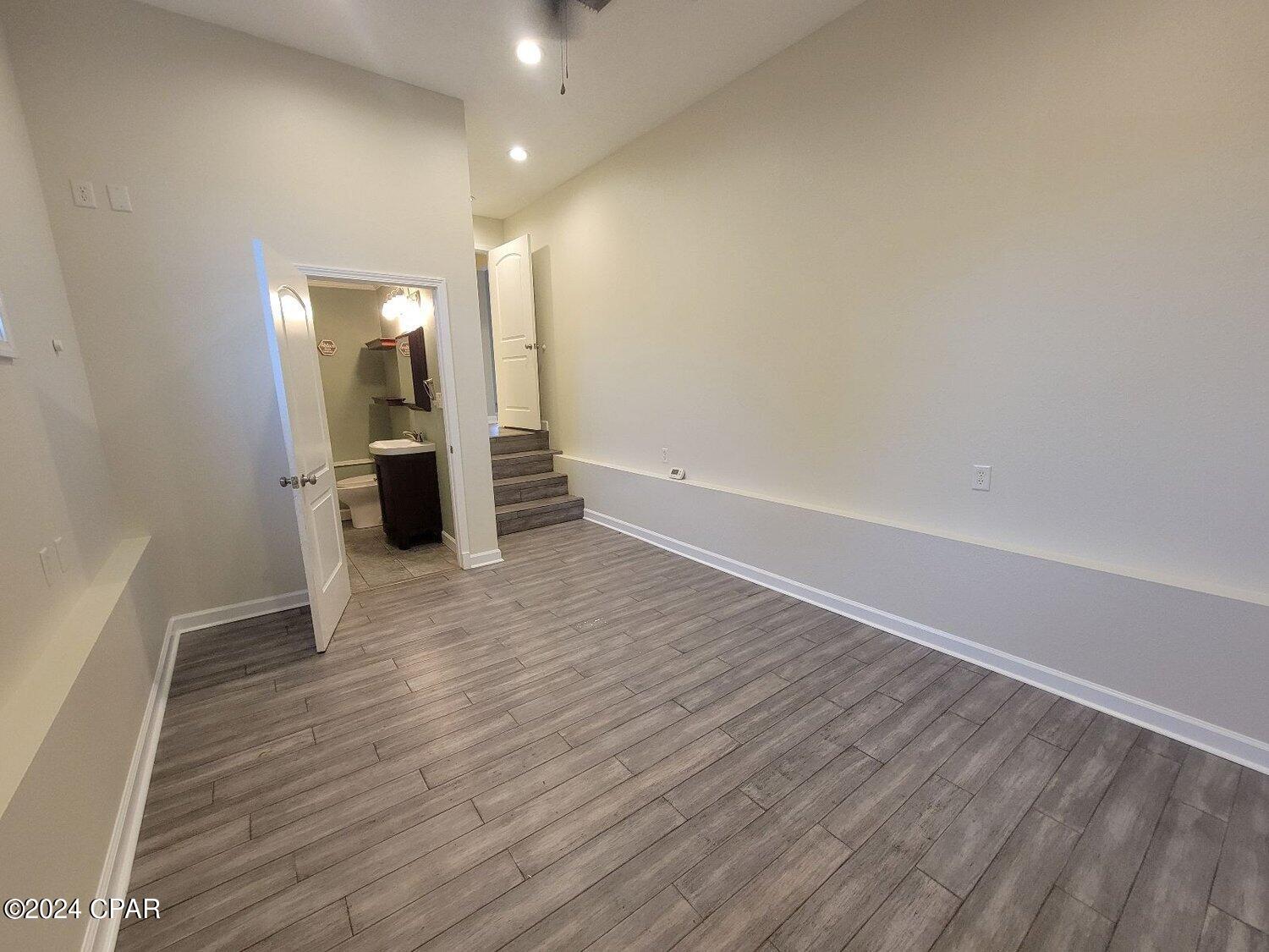 Cove Terrace 3rd Add - Residential Lease