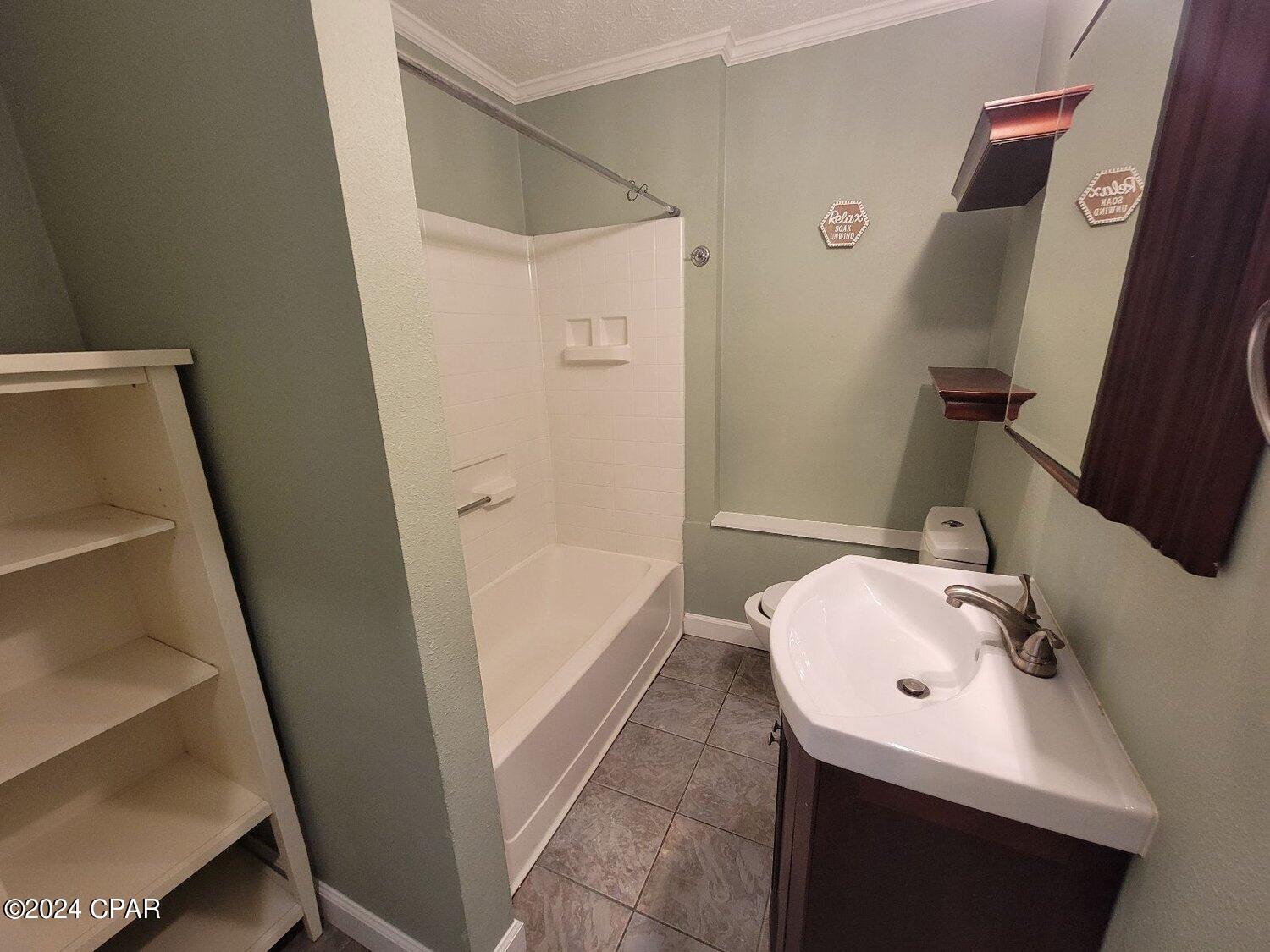 Cove Terrace 3rd Add - Residential Lease