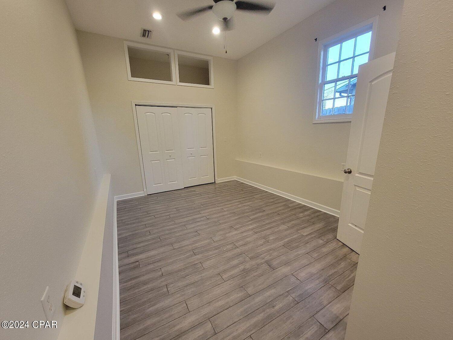 Cove Terrace 3rd Add - Residential Lease