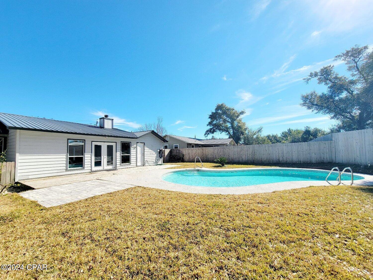 Cove Terrace 3rd Add - Residential Lease