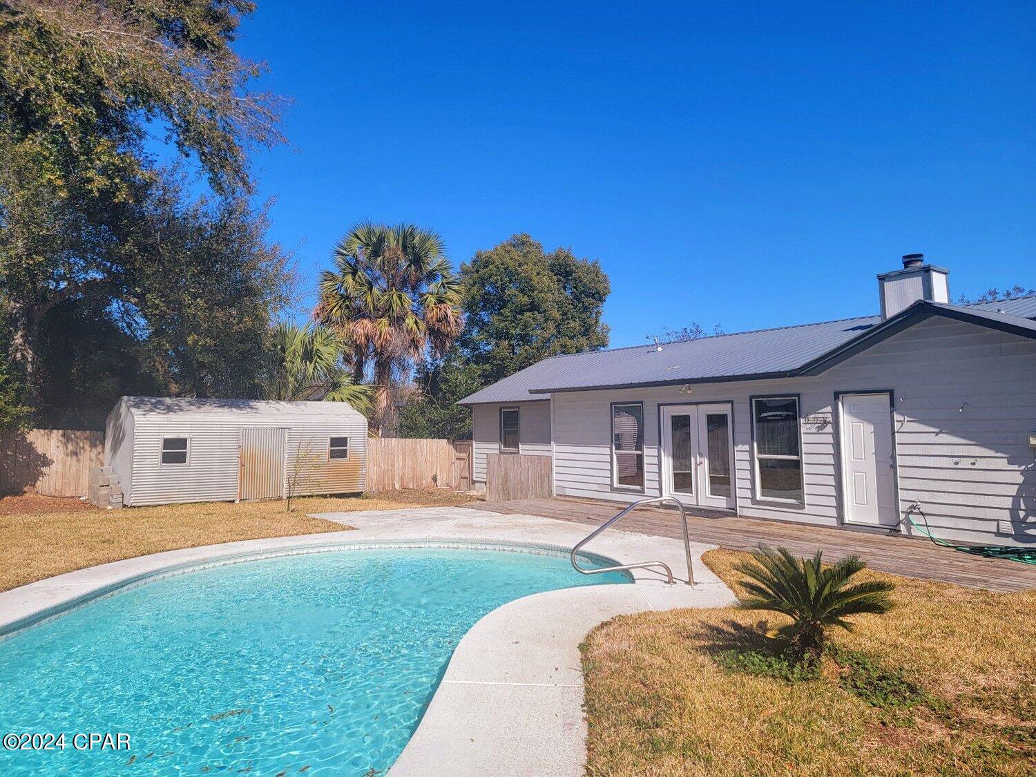 Cove Terrace 3rd Add - Residential Lease