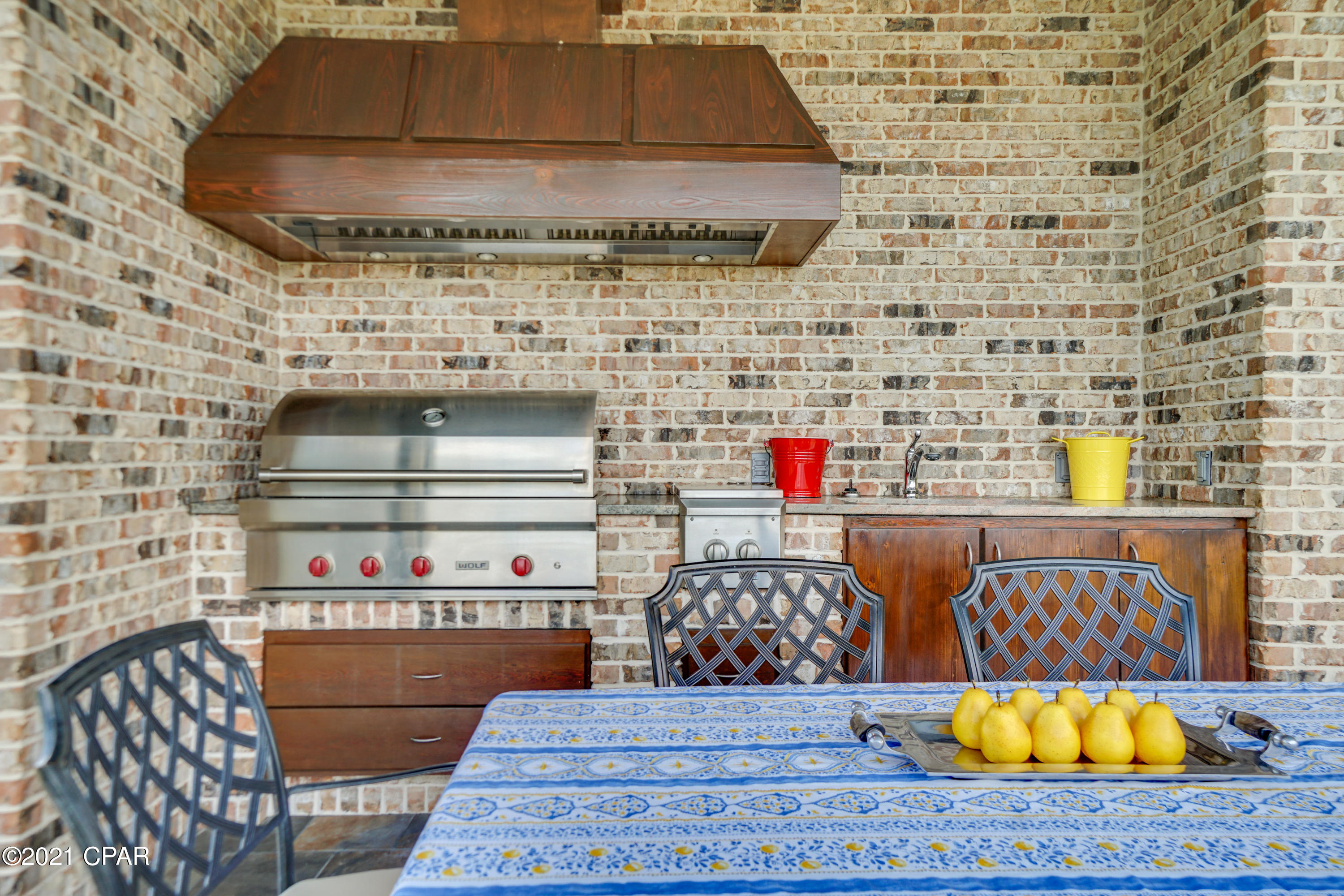 Laird Bayou - Residential