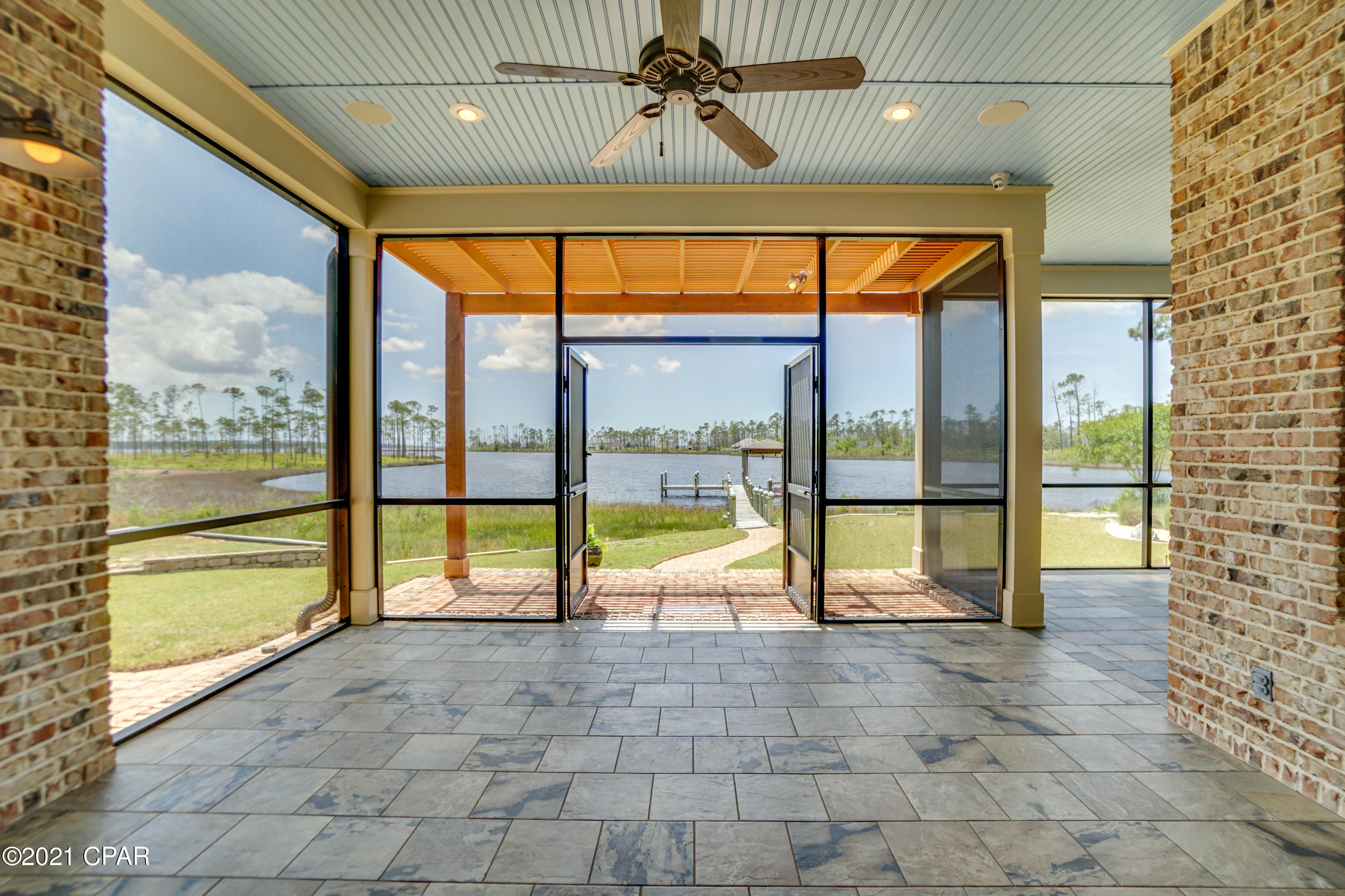 Laird Bayou - Residential