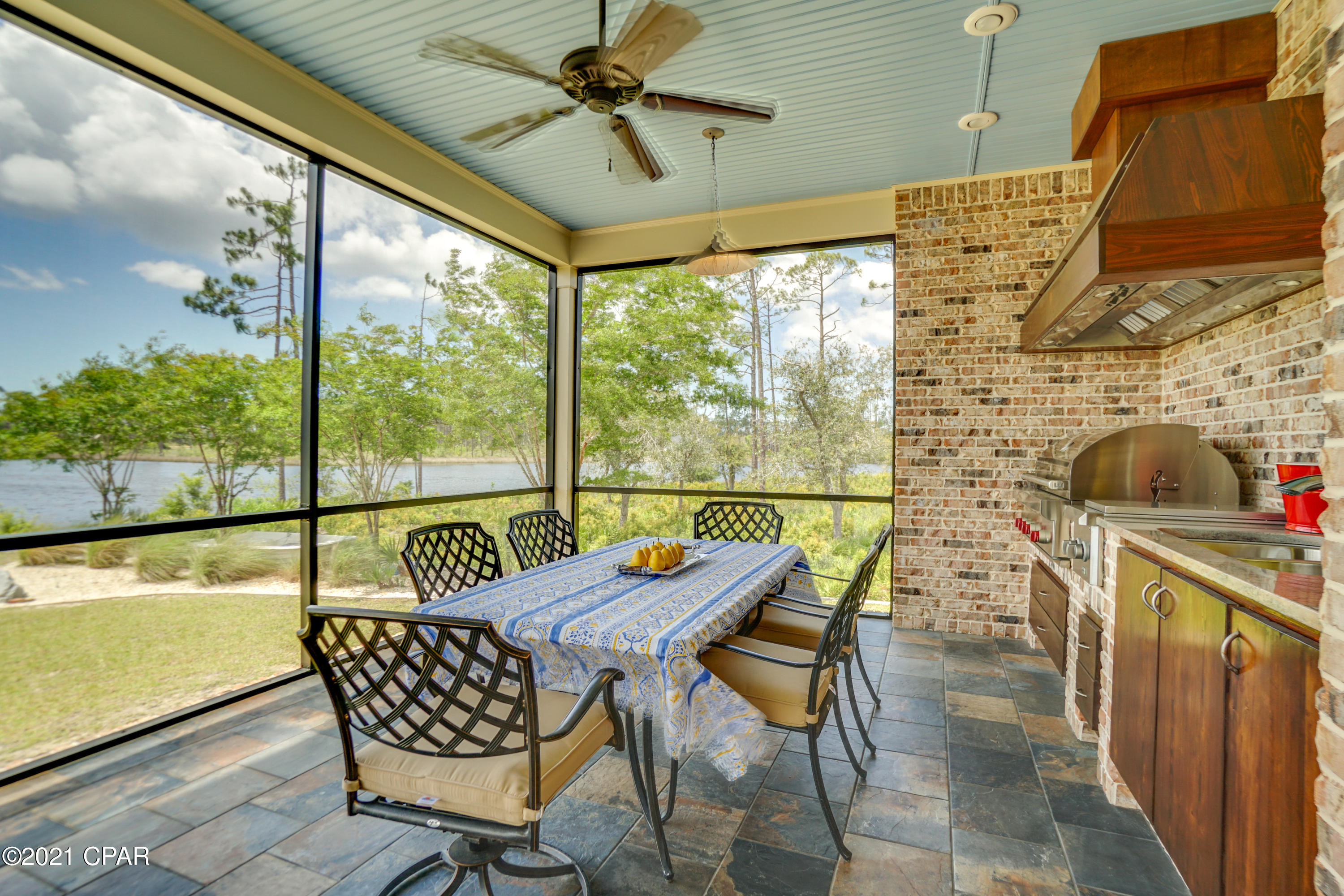 Laird Bayou - Residential