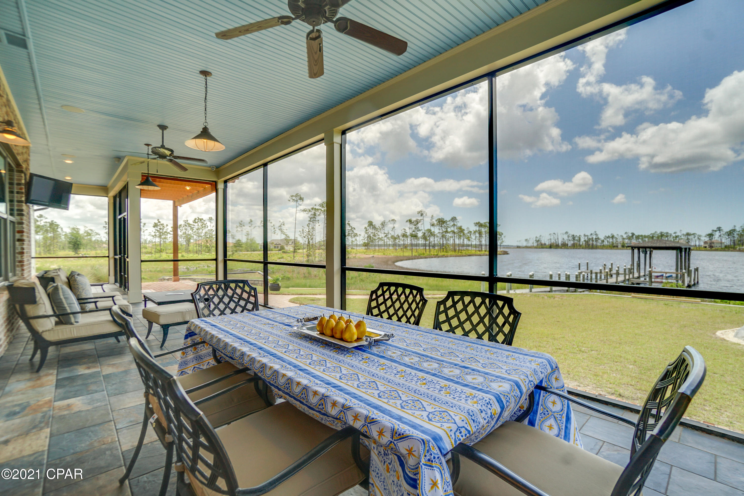 Laird Bayou - Residential