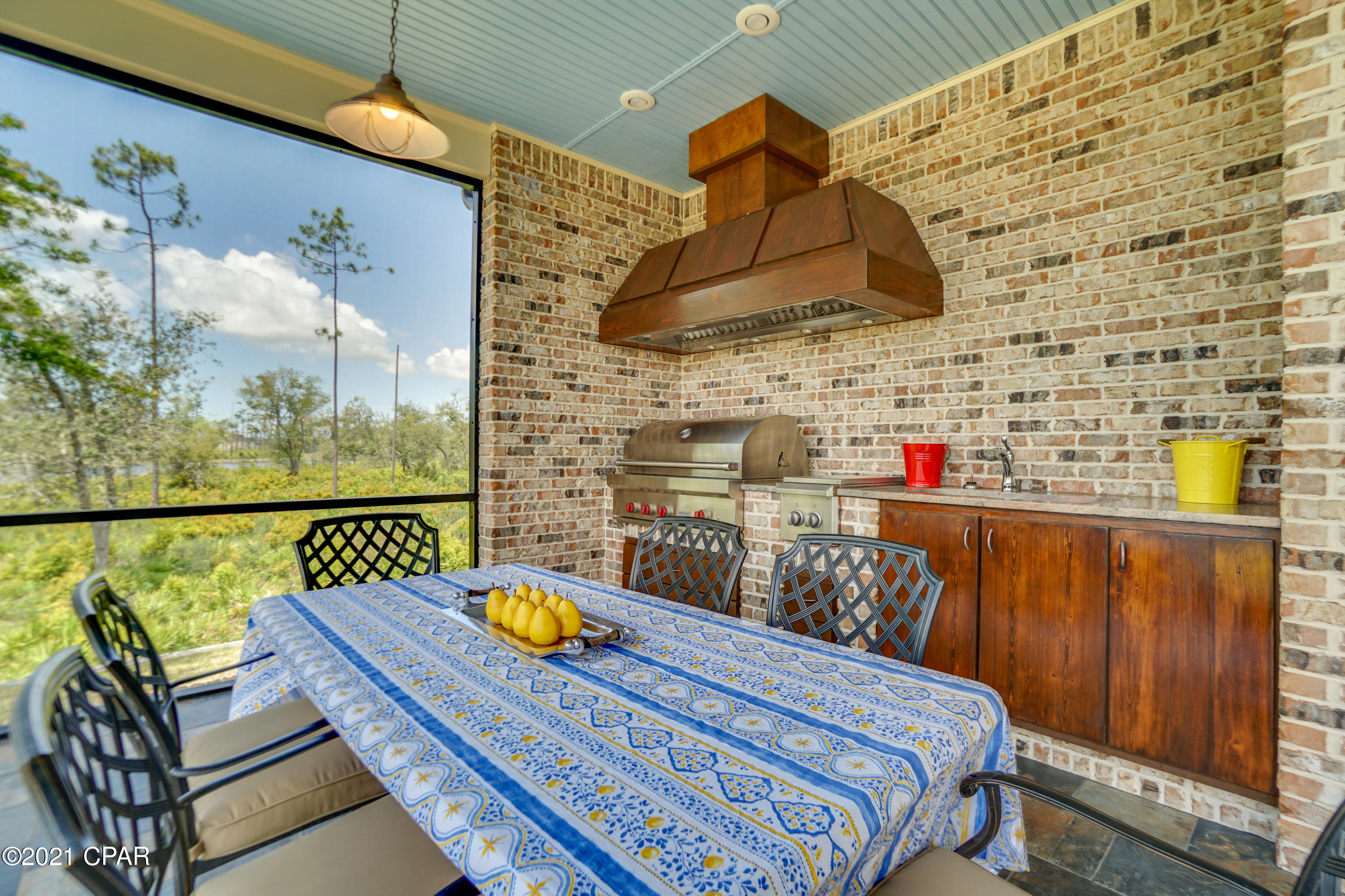 Laird Bayou - Residential