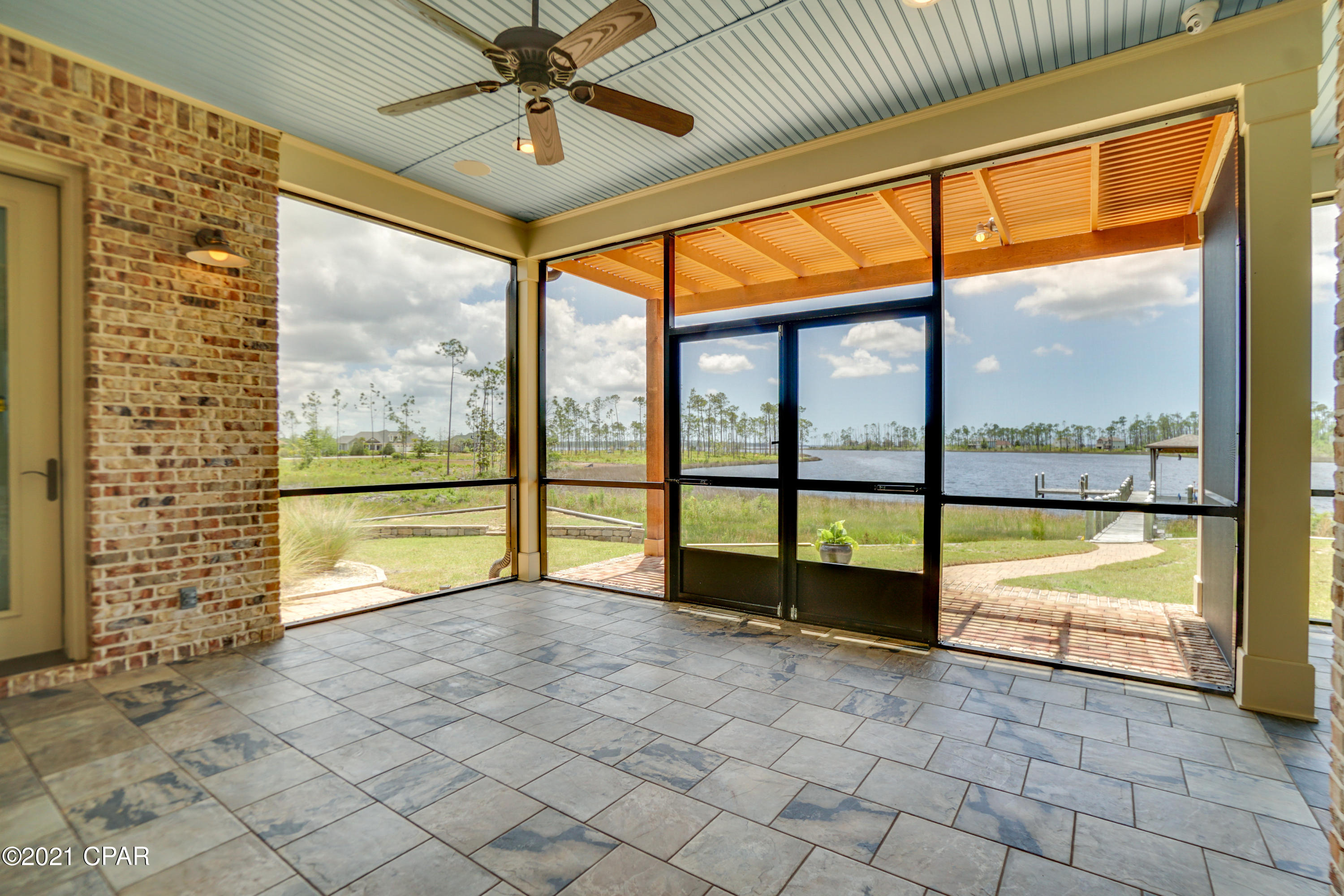 Laird Bayou - Residential