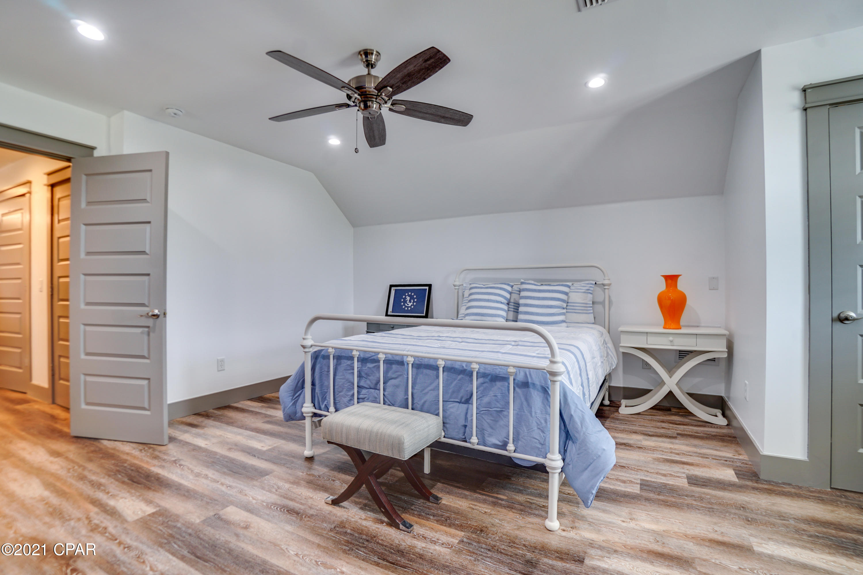 Laird Bayou - Residential