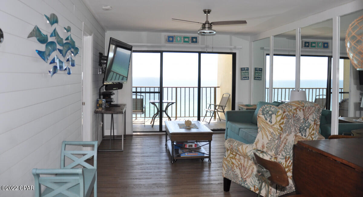 The Commodore - Residential