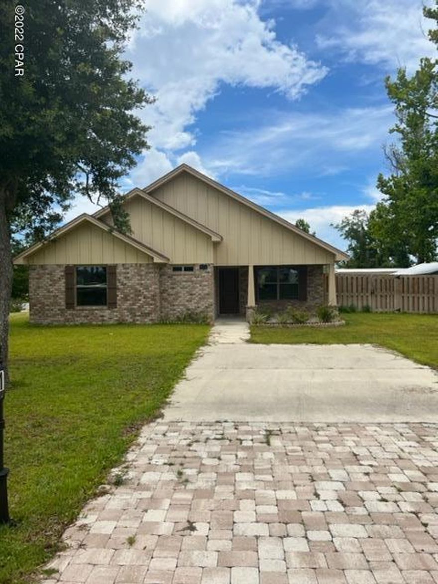 If a listing is marked as Under Contract - Taking Backups the phrase 'CURRENTLY UNDER CONTRACT, SELLER ACCEPTING BACKUP OFFERS'   This jewel of a home is located in the heart of Lynn Haven on a corner lot.  High cathedral ceiling in living room, granite counter tops, stainless steel appliances, separate indoor utility room. sprinkler system with privacy fence in back and side yard.  Open dining room off of the kitchen.  So cute!! More pictures coming from photographer.