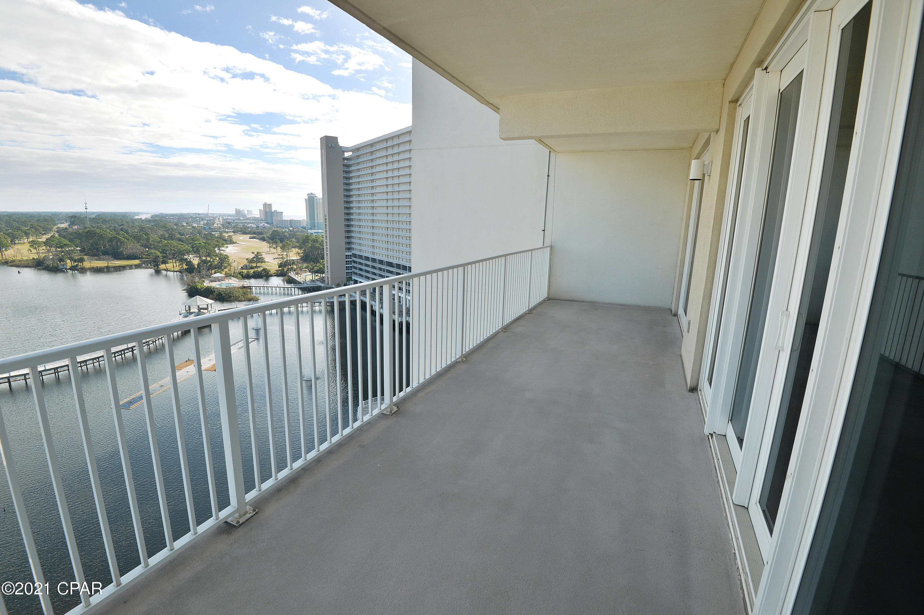 Laketown Wharf - Residential