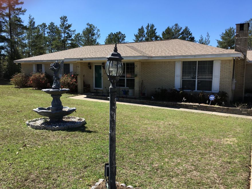 BEAUTIFUL BRICK HOME WITH 4 BEDROOMS 2.5 BATHS   HAS ADDITIONAL ROOM THAT COULD BE AN OFFICE OR ANOTHER BEDROOM. IT  HAS A LOVELY SUNROON THAT GOES OUT TO A PARTIALLY COVERED DECK. A HUGE GARAGE WHICH INCLUDES A HALF BATH AND BEHINE THE HOUSE A NICE WORKROOM BIG ENOUGH TO WORK ON CARS INSIDE. THE HOUSE IS ENDLESS AND JUST RIGHT FOR A HUGE FAMILY AND IS MOVE IN READY....