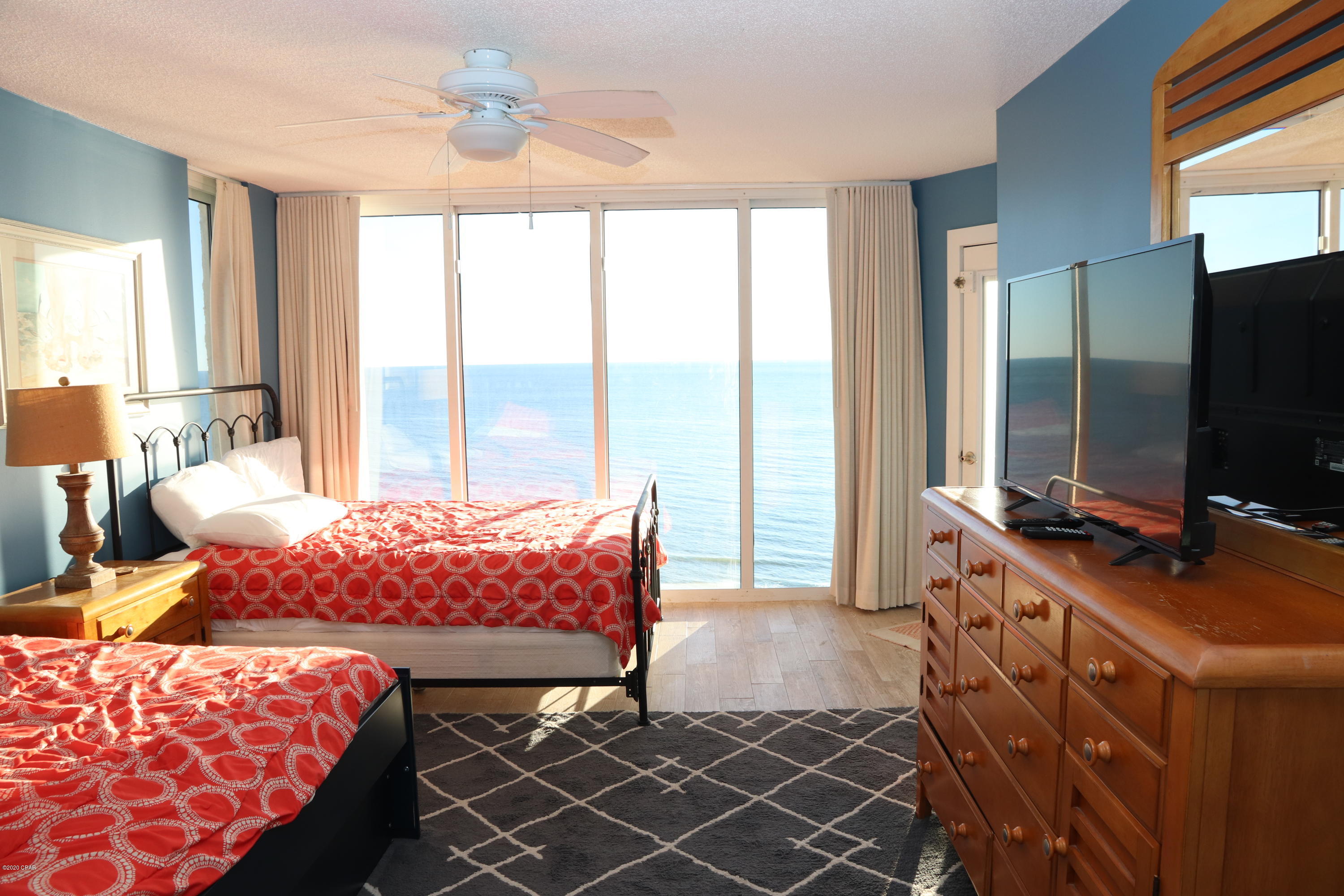 Long Beach Towers IV - Residential