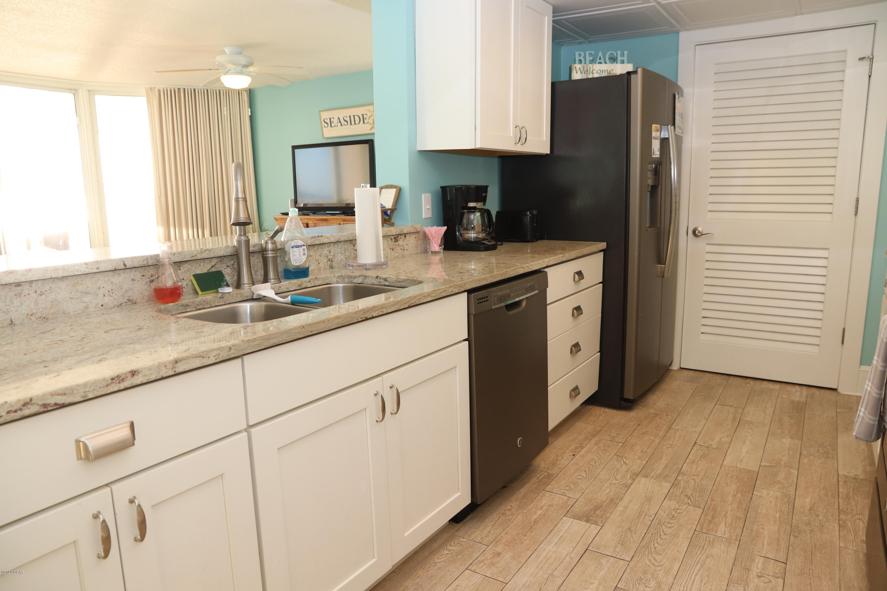 Long Beach Towers IV - Residential