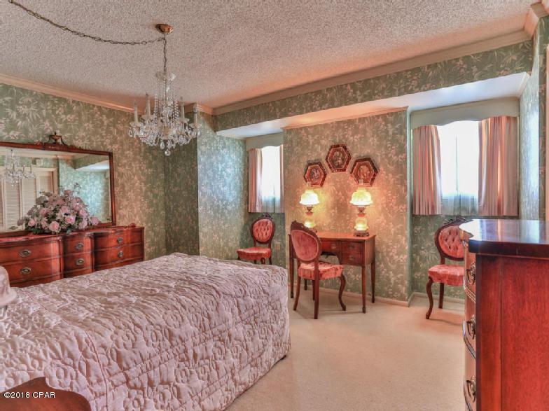 Regency Towers - Residential