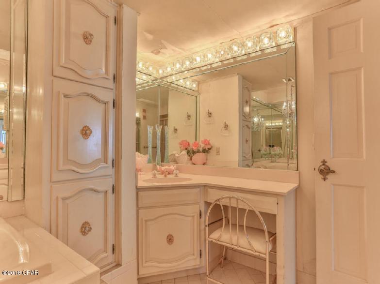 Regency Towers - Residential