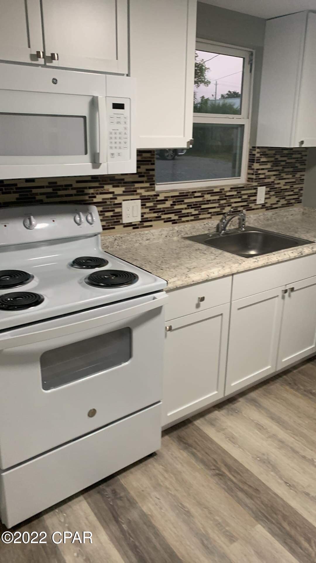 [No Recorded Subdiv] - Residential Lease