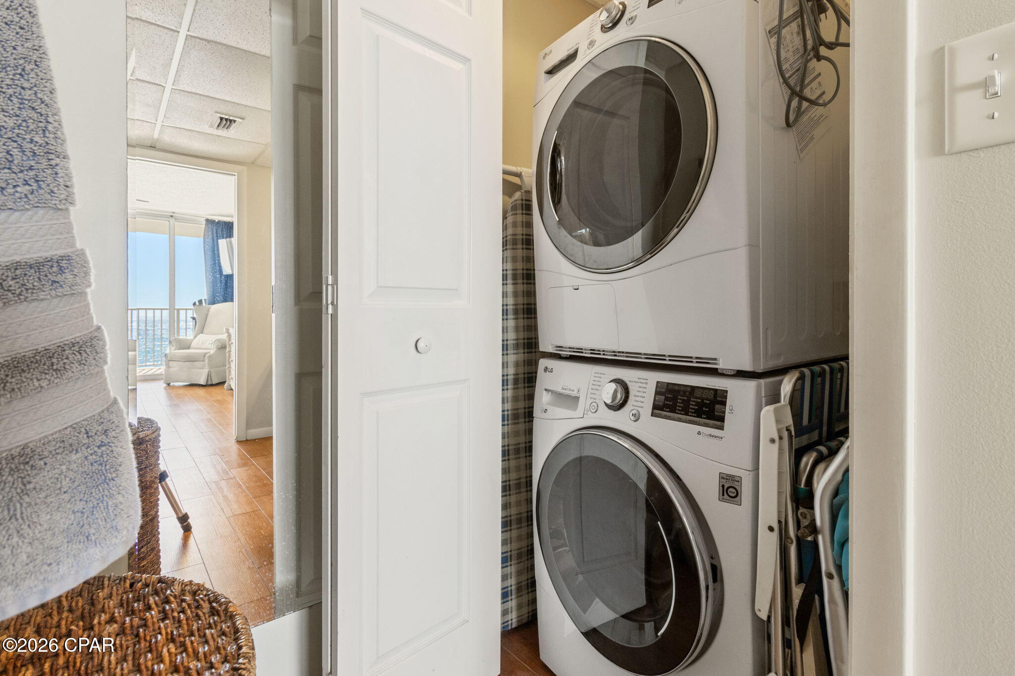 Long Beach Towers I - Residential